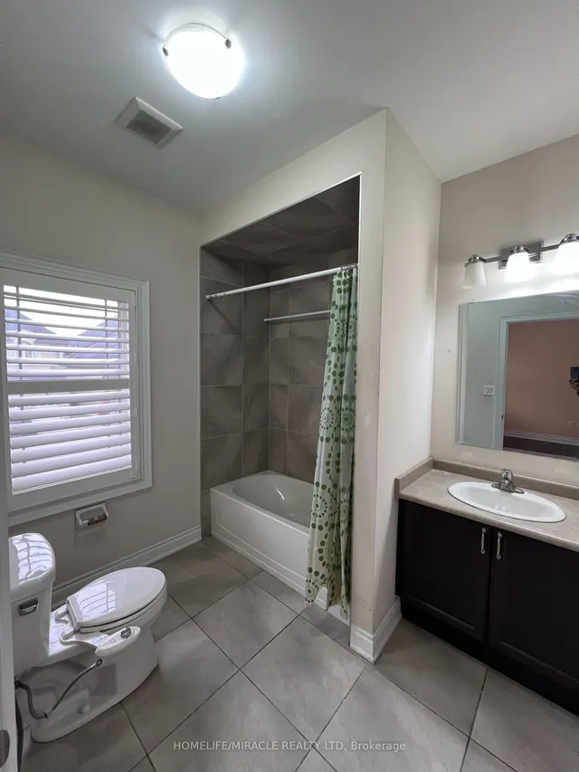 Additional property image - 8 Arda Cres