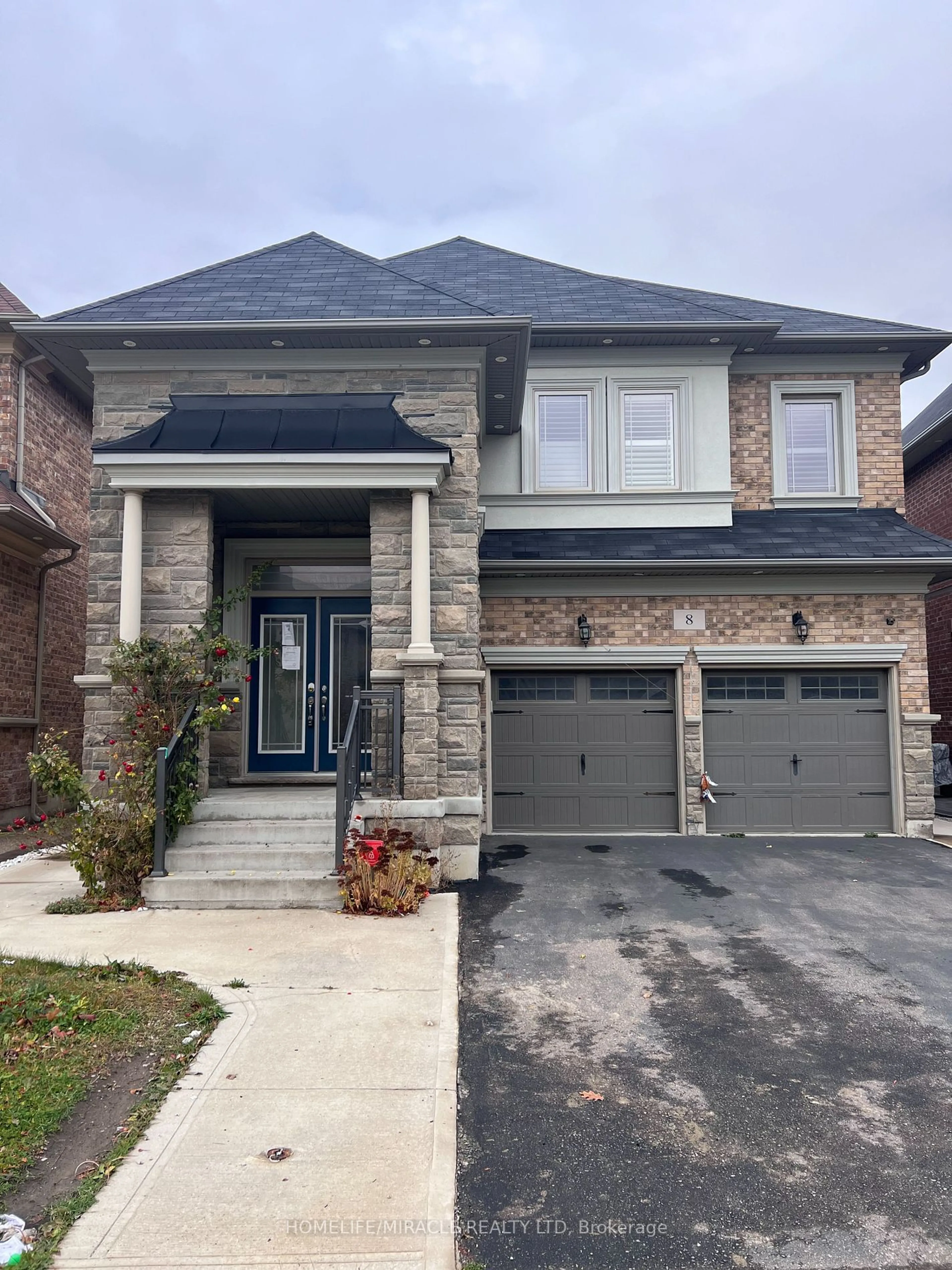 Home with brick exterior material for 8 Arda Cres, Brampton Ontario L6P 4G2