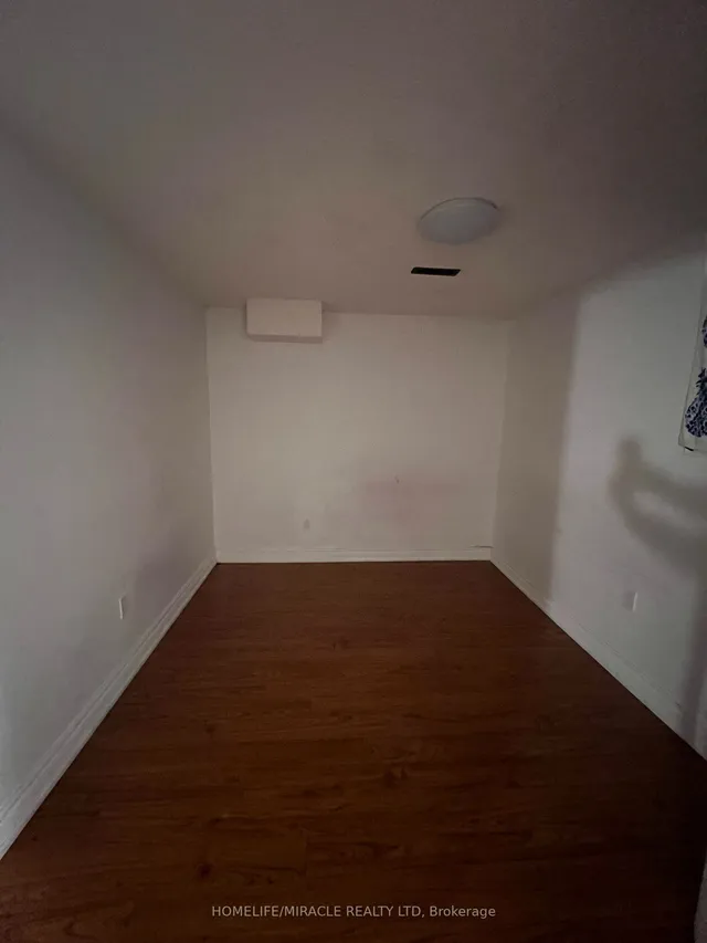 Additional property image - 8 Arda Cres