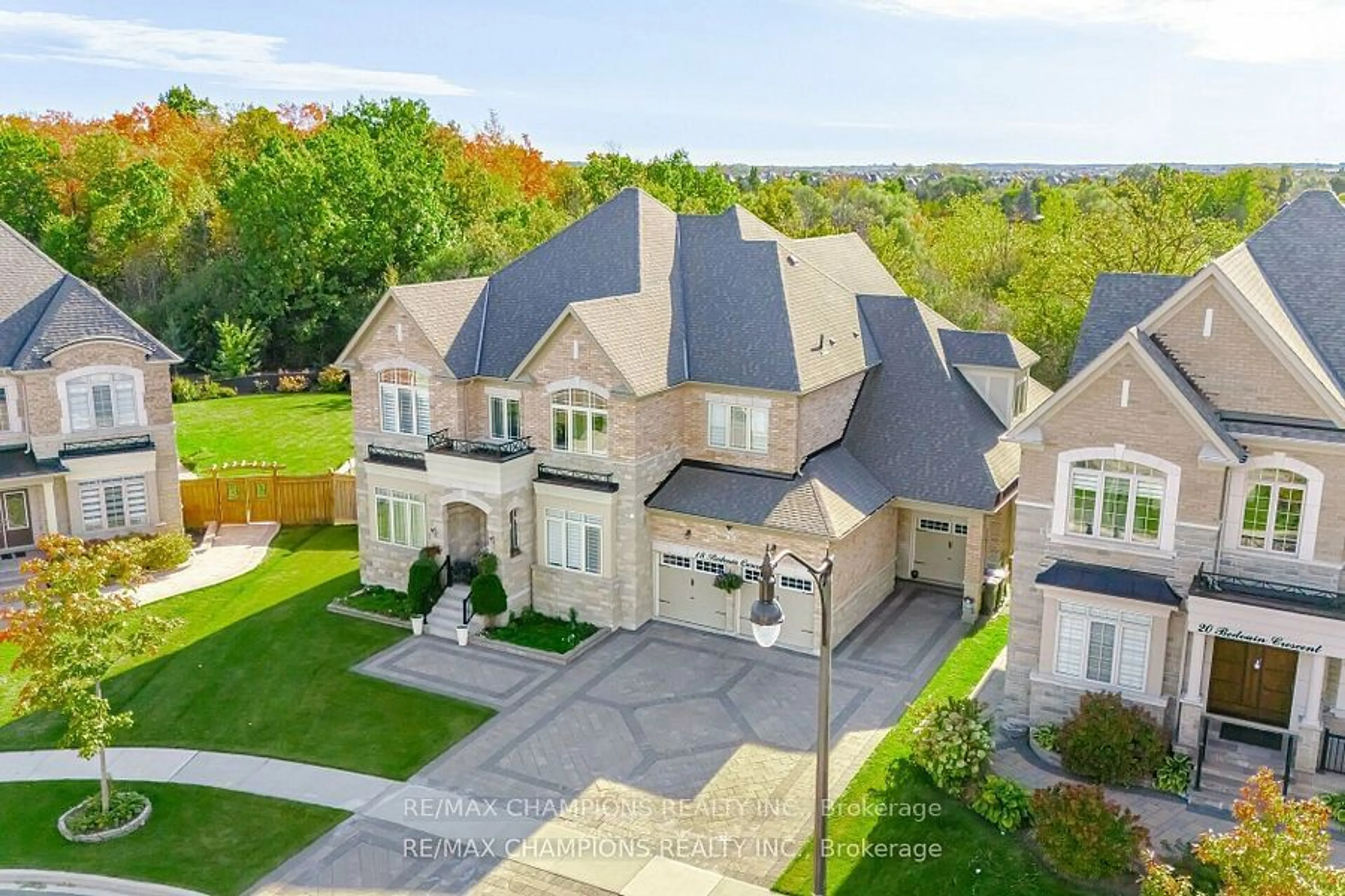 Frontside or backside of a home, the street view for 18 Bedouin Cres, Brampton Ontario L6P 4H3