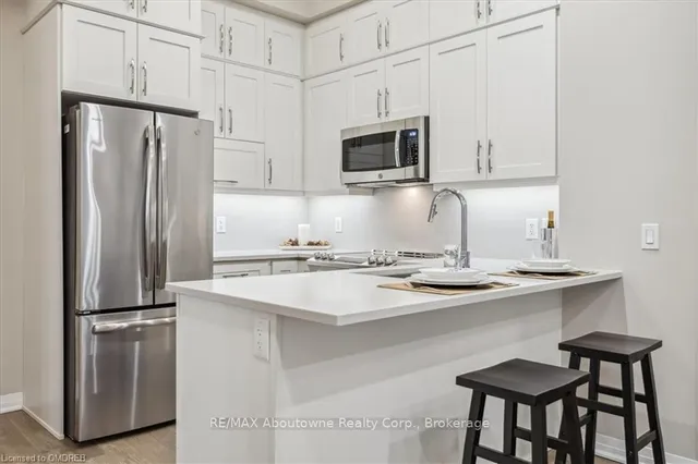Additional image 5 of 128 GROVEWOOD Unit 629