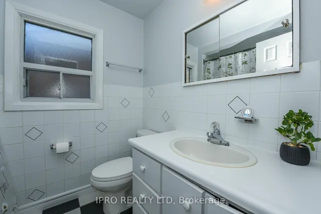Additional property image - 23 Benton St