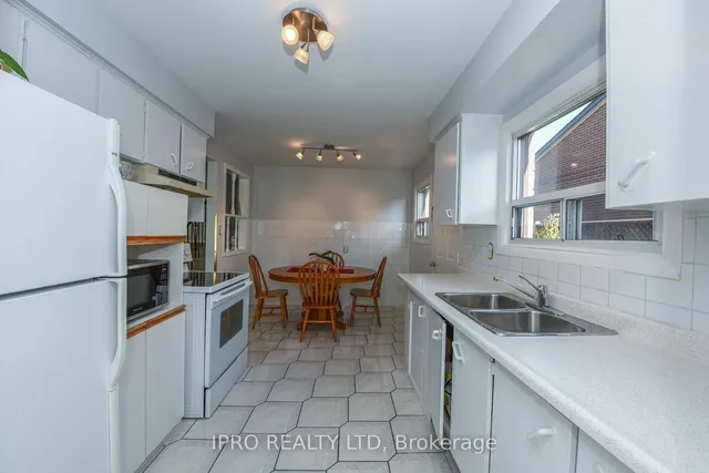 Additional property image - 23 Benton St