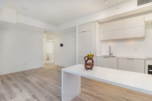Additional property image - 370 Martha St Unit 304