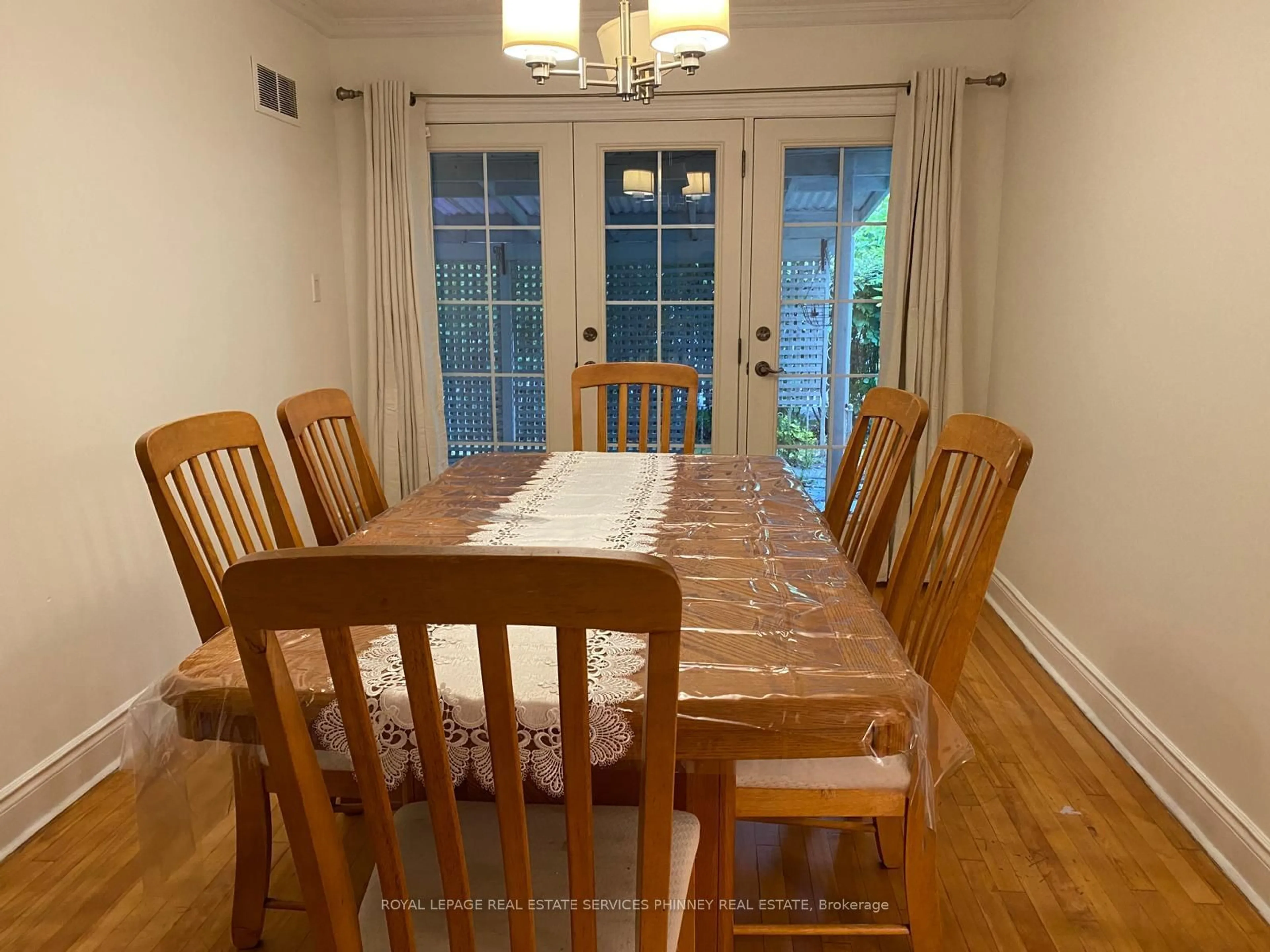 Dining room, wood floors, cottage for 1235 Old River Rd, Mississauga Ontario L5G 3G2