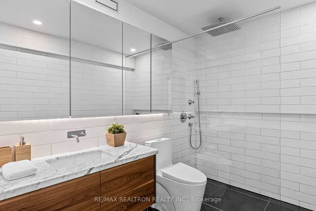 Additional property image - 300 Manitoba St Unit 311