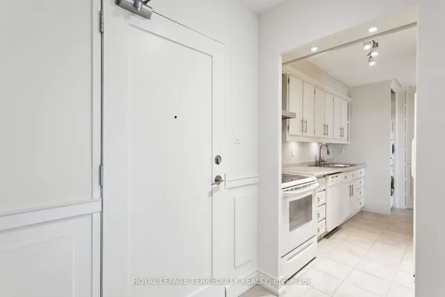 Additional property image - 714 The West Mall Unit 909
