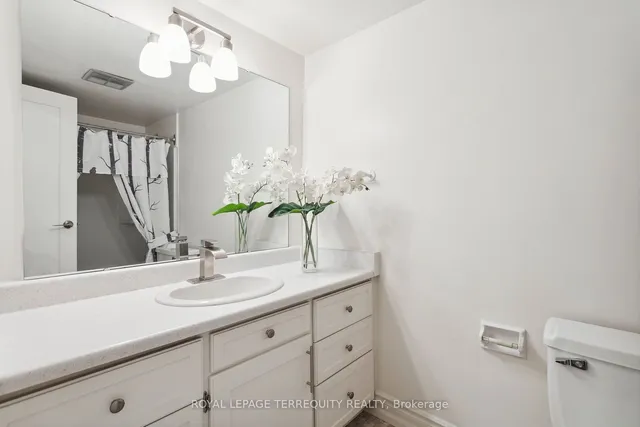 Additional property image - 714 The West Mall Unit 909