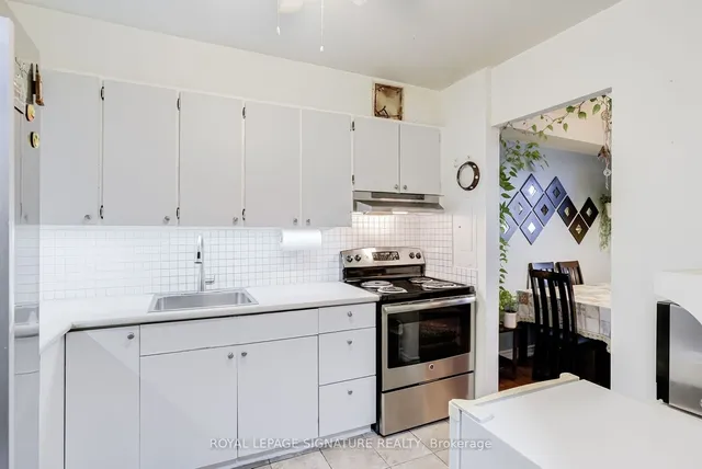 Additional property image - 3390 Weston Rd Unit 1007