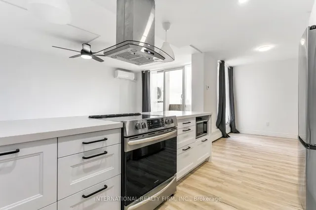 Additional property image - 60 Southport St Unit 818