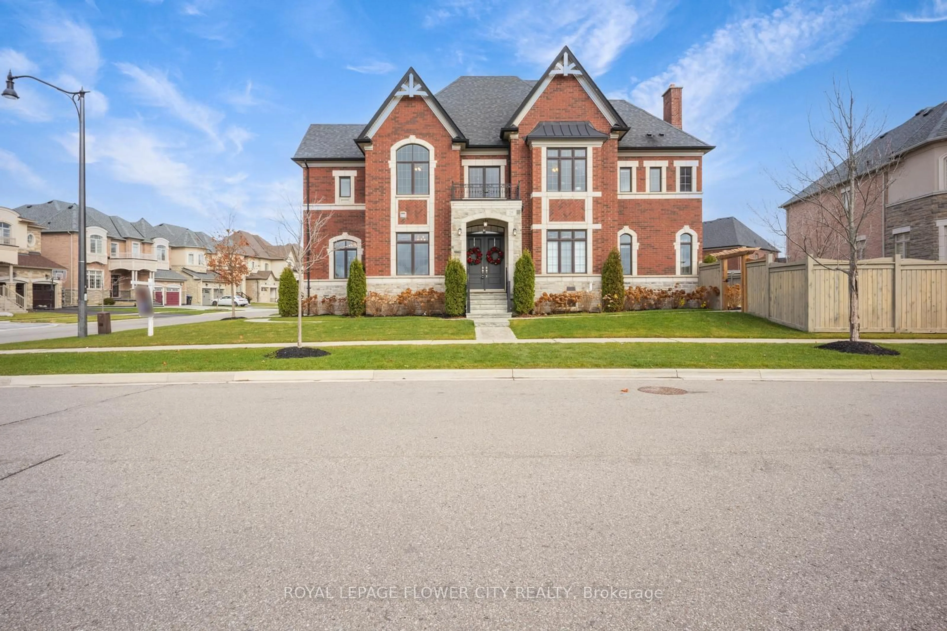 Home with brick exterior material for 25 Belladonna Circ, Brampton Ontario L6P 4B6