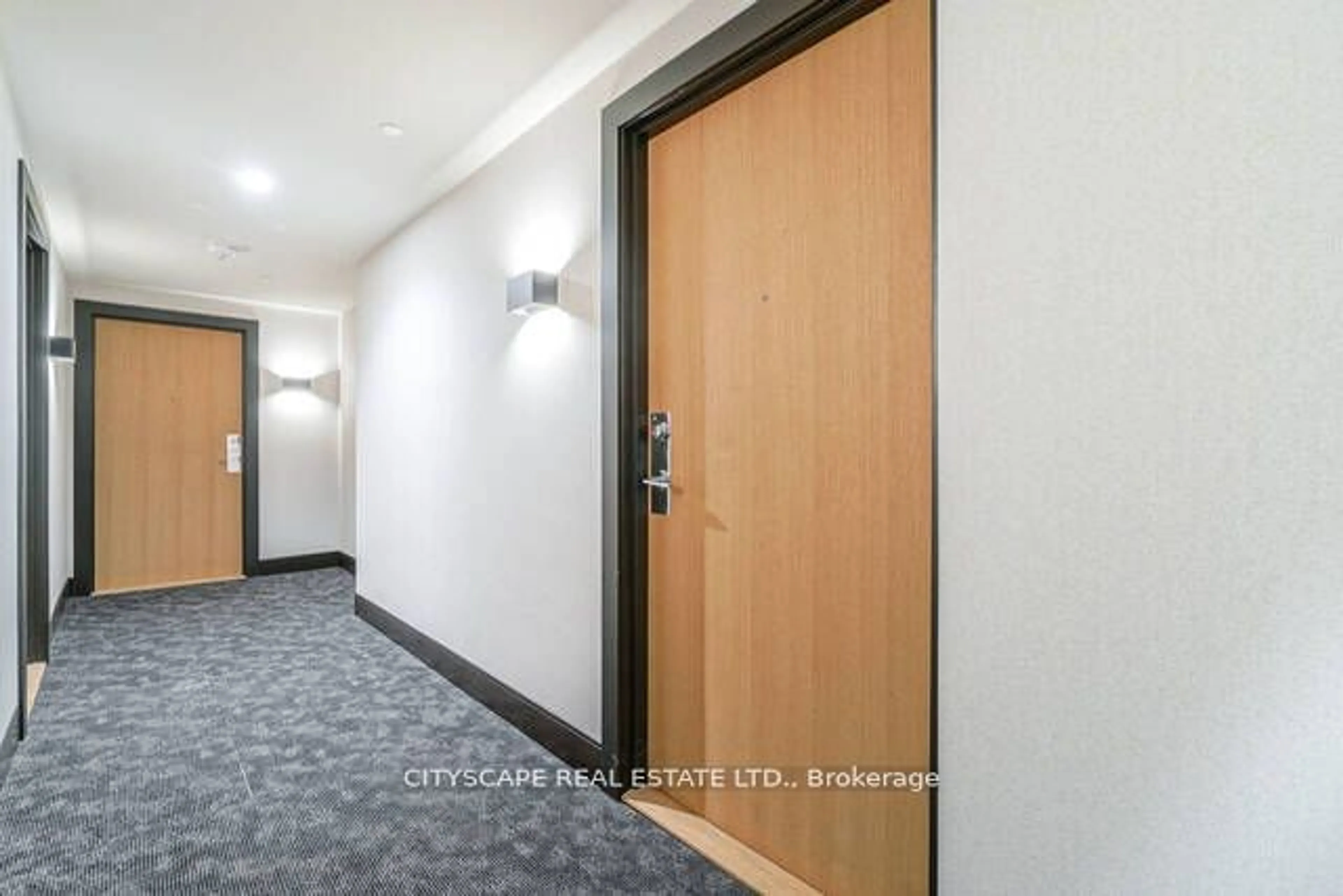 Indoor foyer, not visible floor for 2520 Eglinton Ave #1507, Mississauga Ontario L5M 0Y9