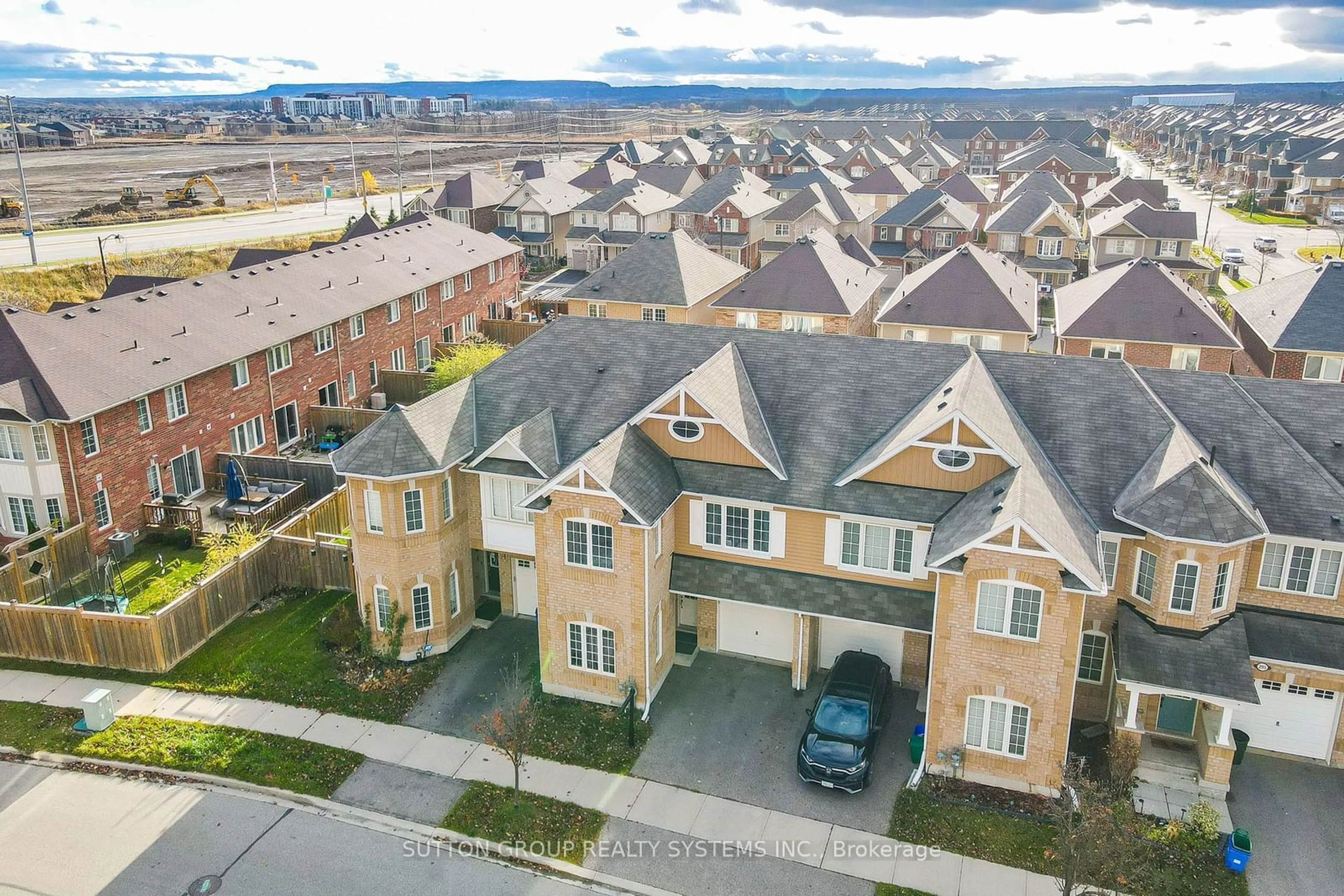 A pic from exterior of the house or condo, the street view for 299 Mortimer Cres, Milton Ontario L9T 8N6