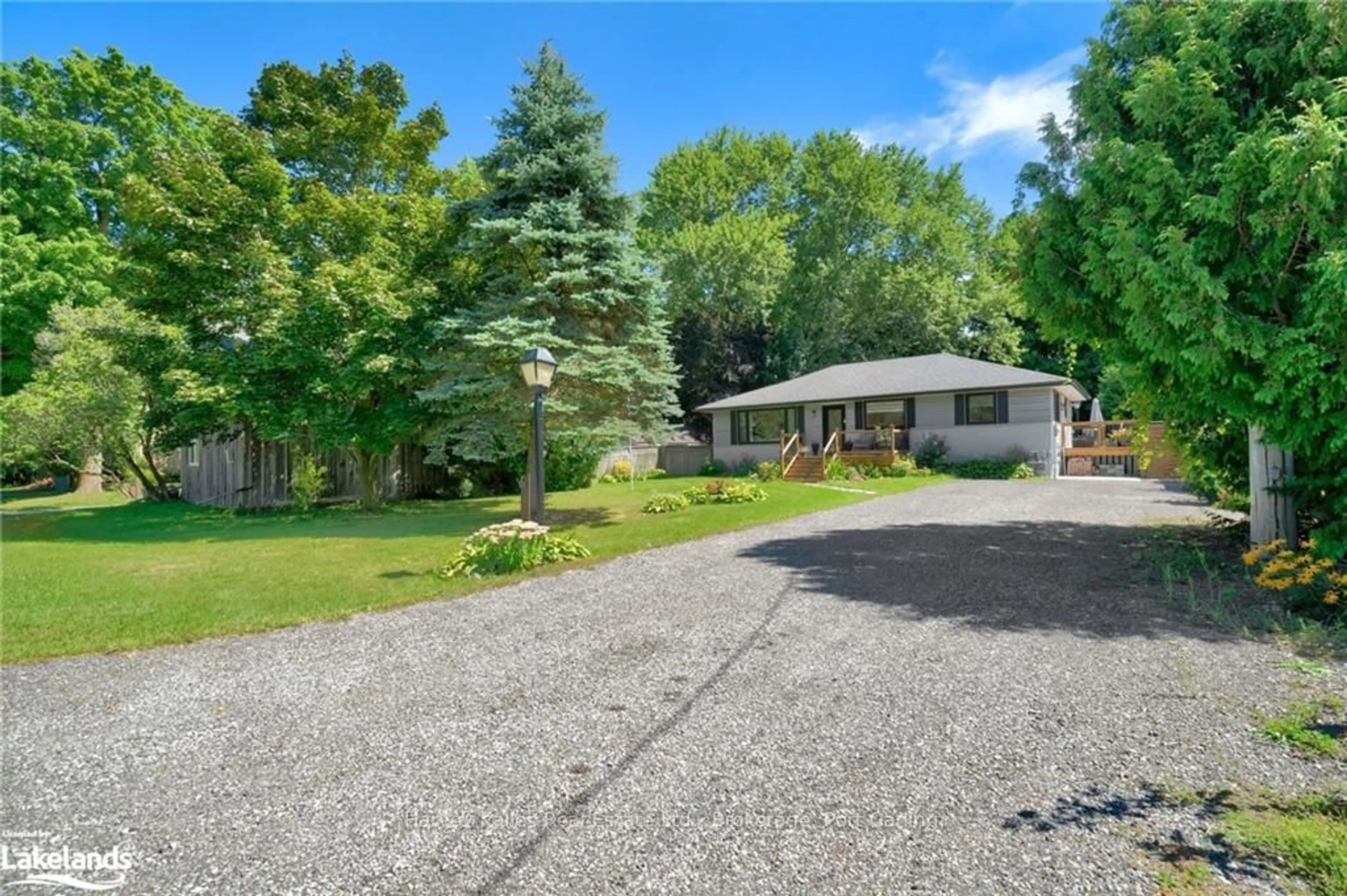 Frontside or backside of a home, cottage for 61 WILLIAM ST, Caledon Ontario L7K 1N7