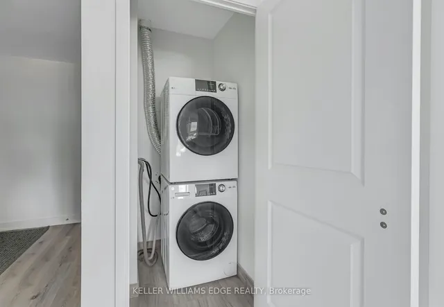 Additional property image - 2007 James St Unit 707
