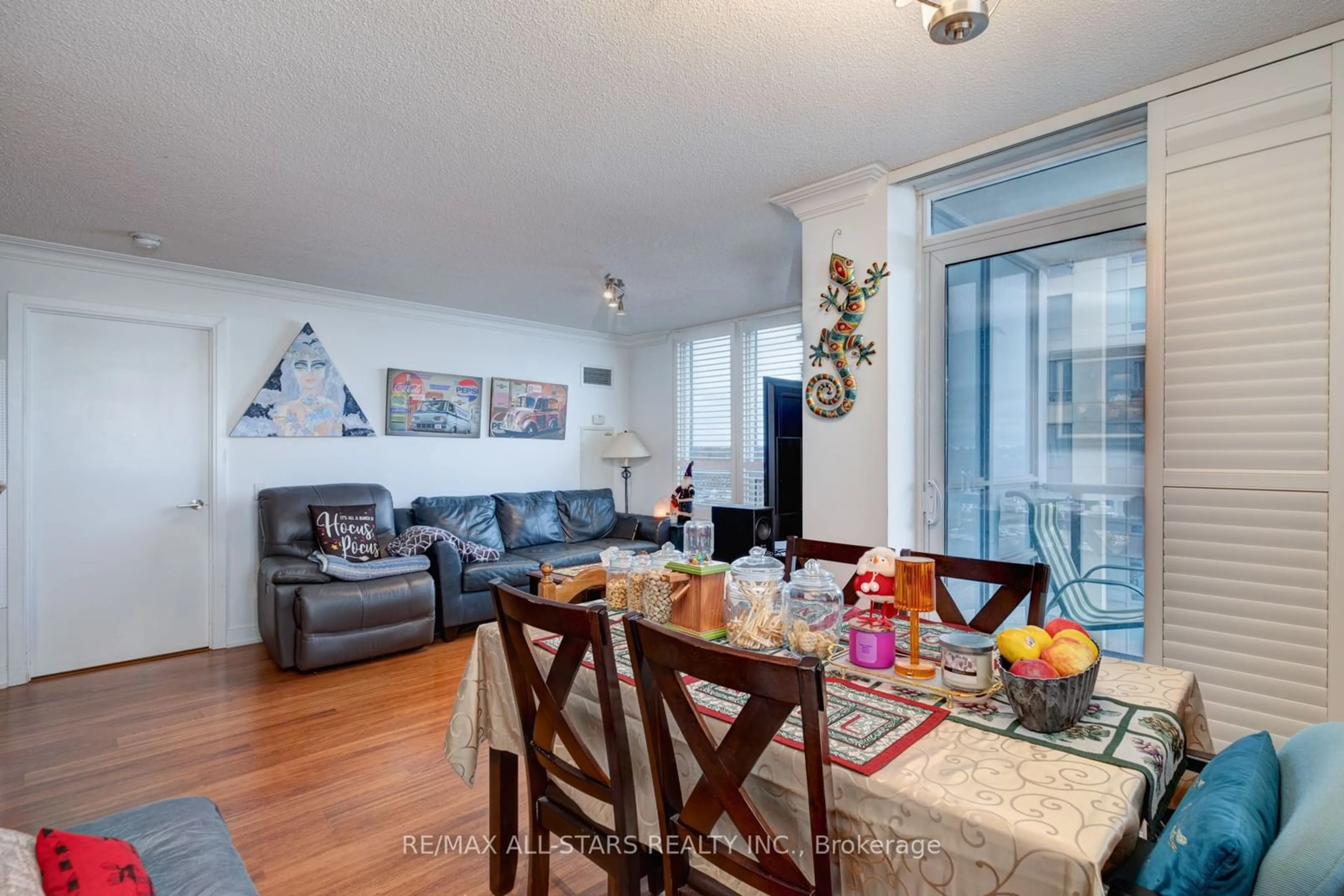 Dining room, wood floors, the street view for 35 Viking Lane #1233, Toronto Ontario M9B 0A2