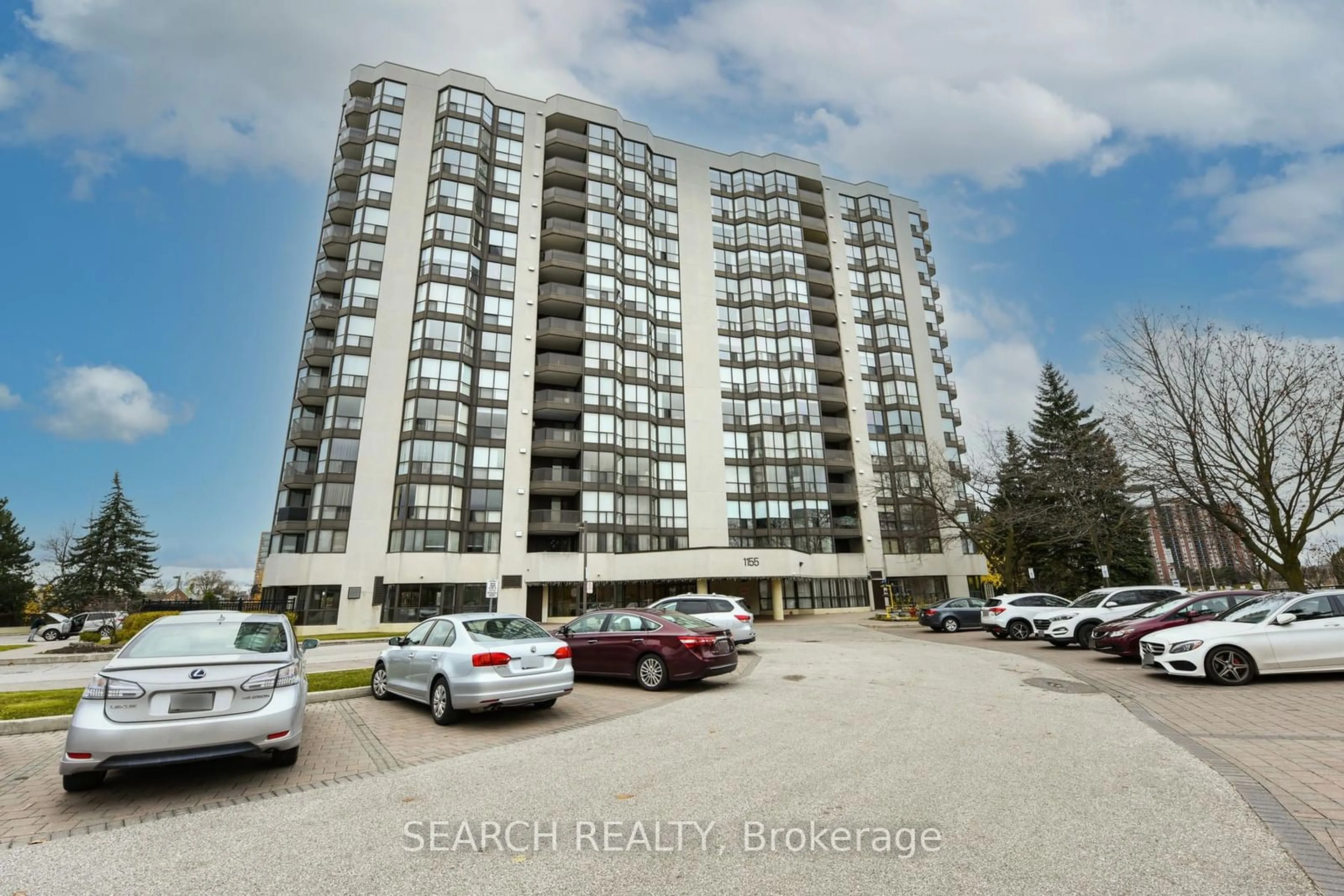 A pic from exterior of the house or condo, the front or back of building for 1155 Bough Beeches Blvd #101, Mississauga Ontario L4W 4N2