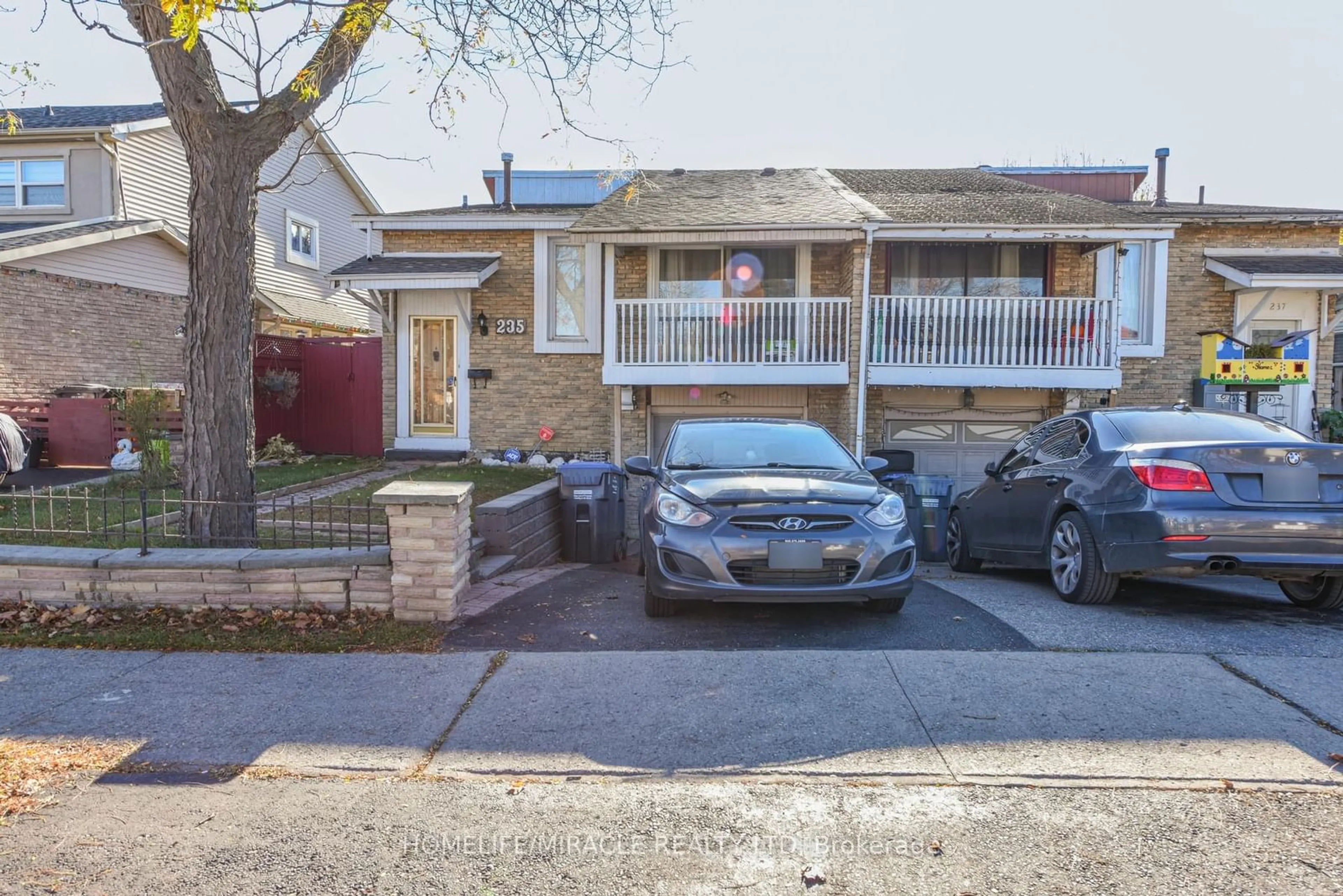 A pic from exterior of the house or condo, the street view for 235 Hansen Rd, Brampton Ontario L6V 2T5