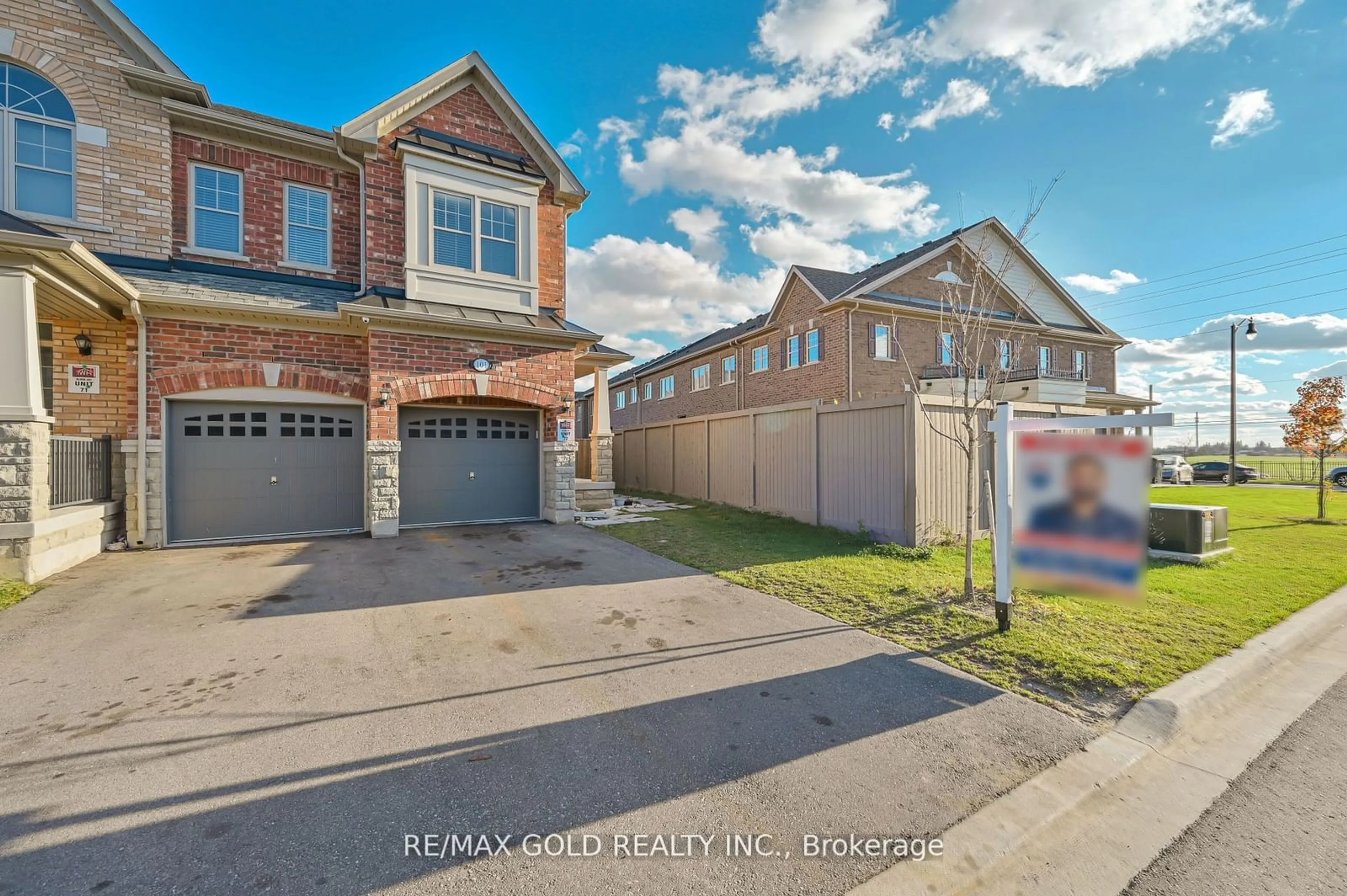 A pic from exterior of the house or condo, the street view for 101 Finegan Circ, Brampton Ontario L7A 4Z9