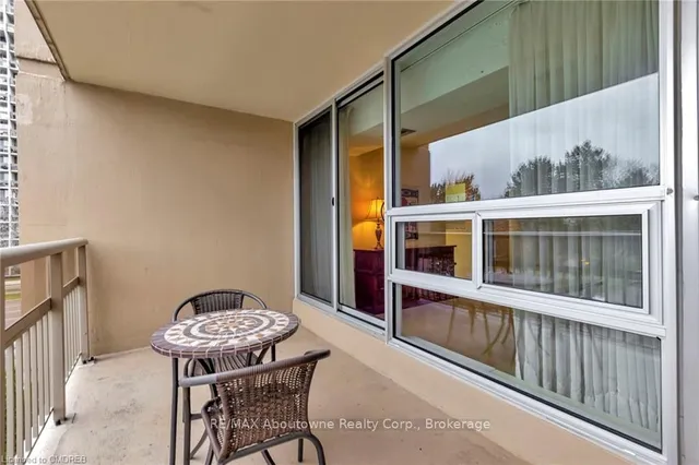 Additional image 11 of 1359 WHITE OAKS Blvd Unit 202