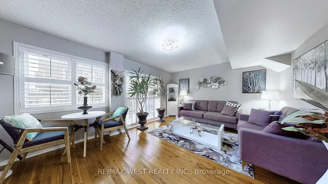 Additional property image - 10 Via Cassia Dr