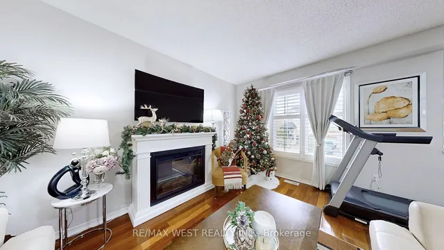 Additional property image - 10 Via Cassia Dr