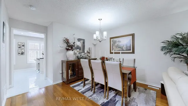 Additional property image - 10 Via Cassia Dr