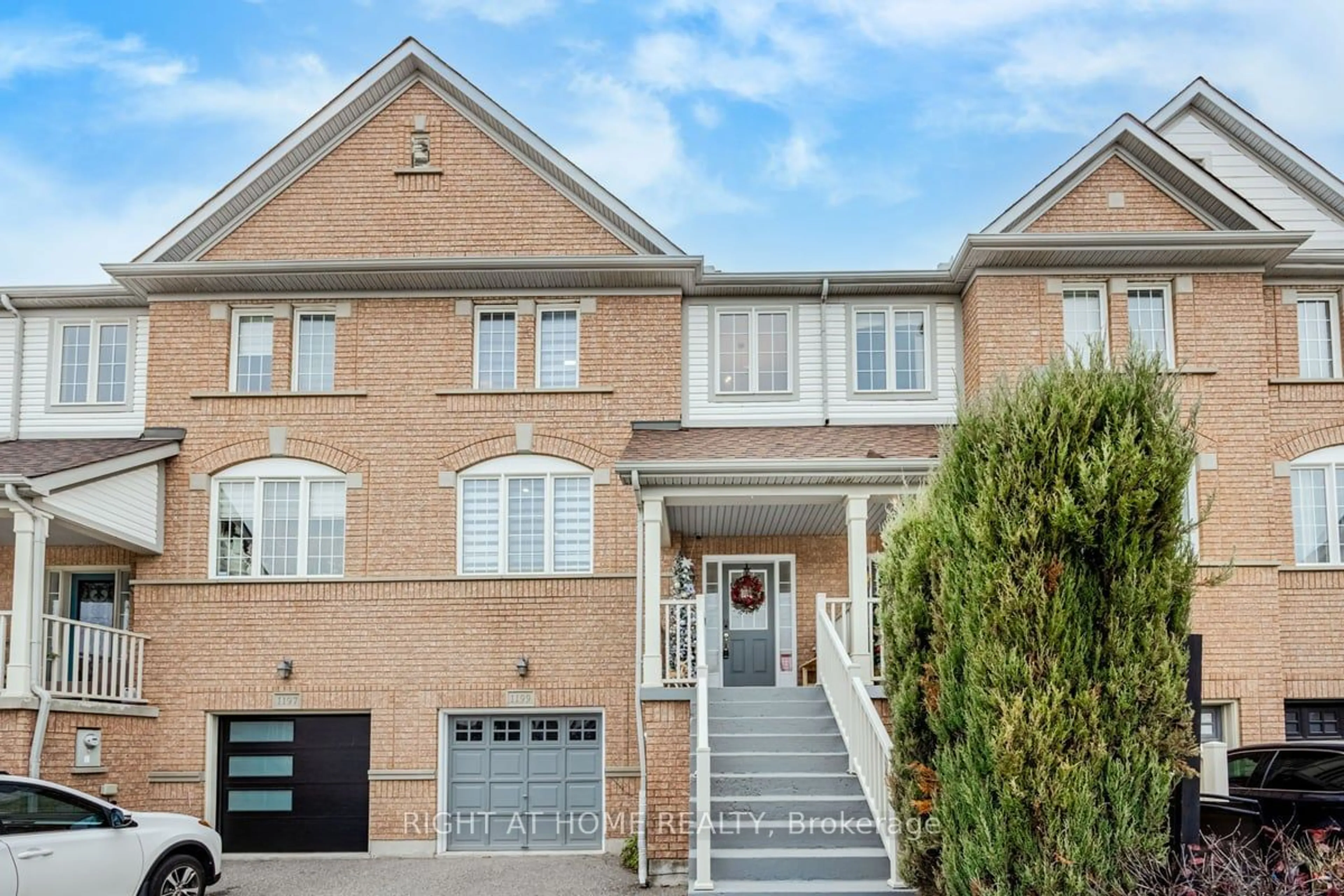 Home with brick exterior material for 1199 Chapman Cres, Milton Ontario L9T 6G2