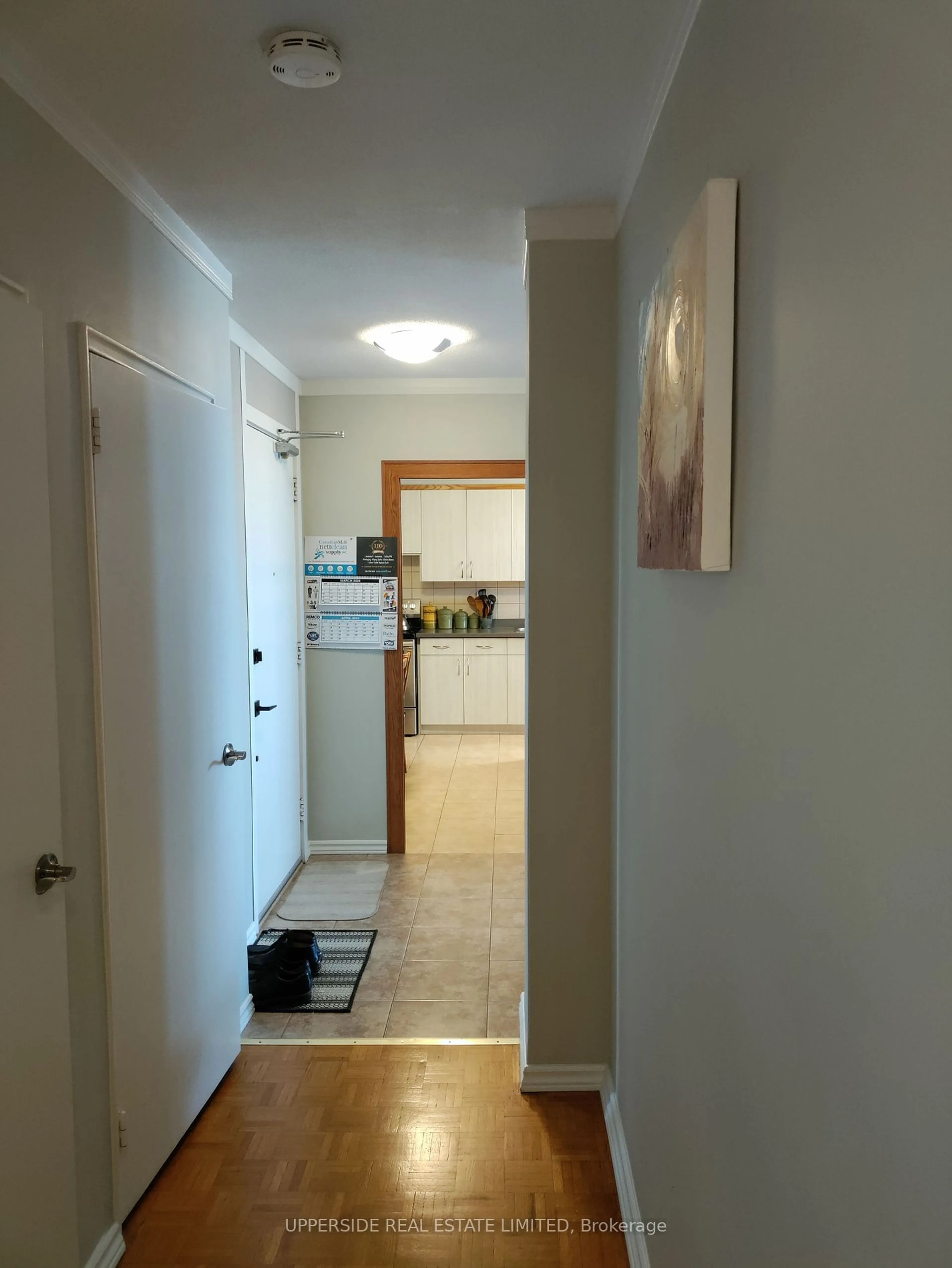 Indoor entryway, not visible floor for 80 GRANDRAVINE Dr #811, Toronto Ontario M3J 1B2