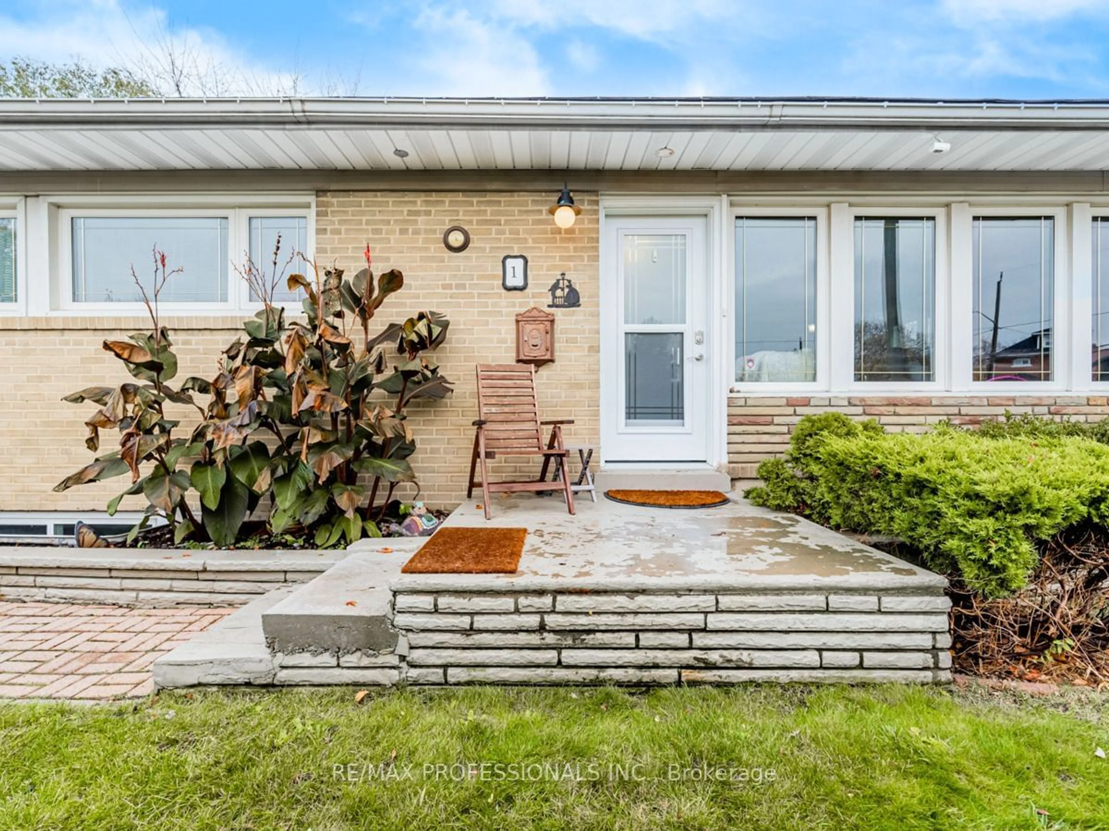 Frontside or backside of a home, cottage for 1 Pakenham Dr, Toronto Ontario M9W 4B2