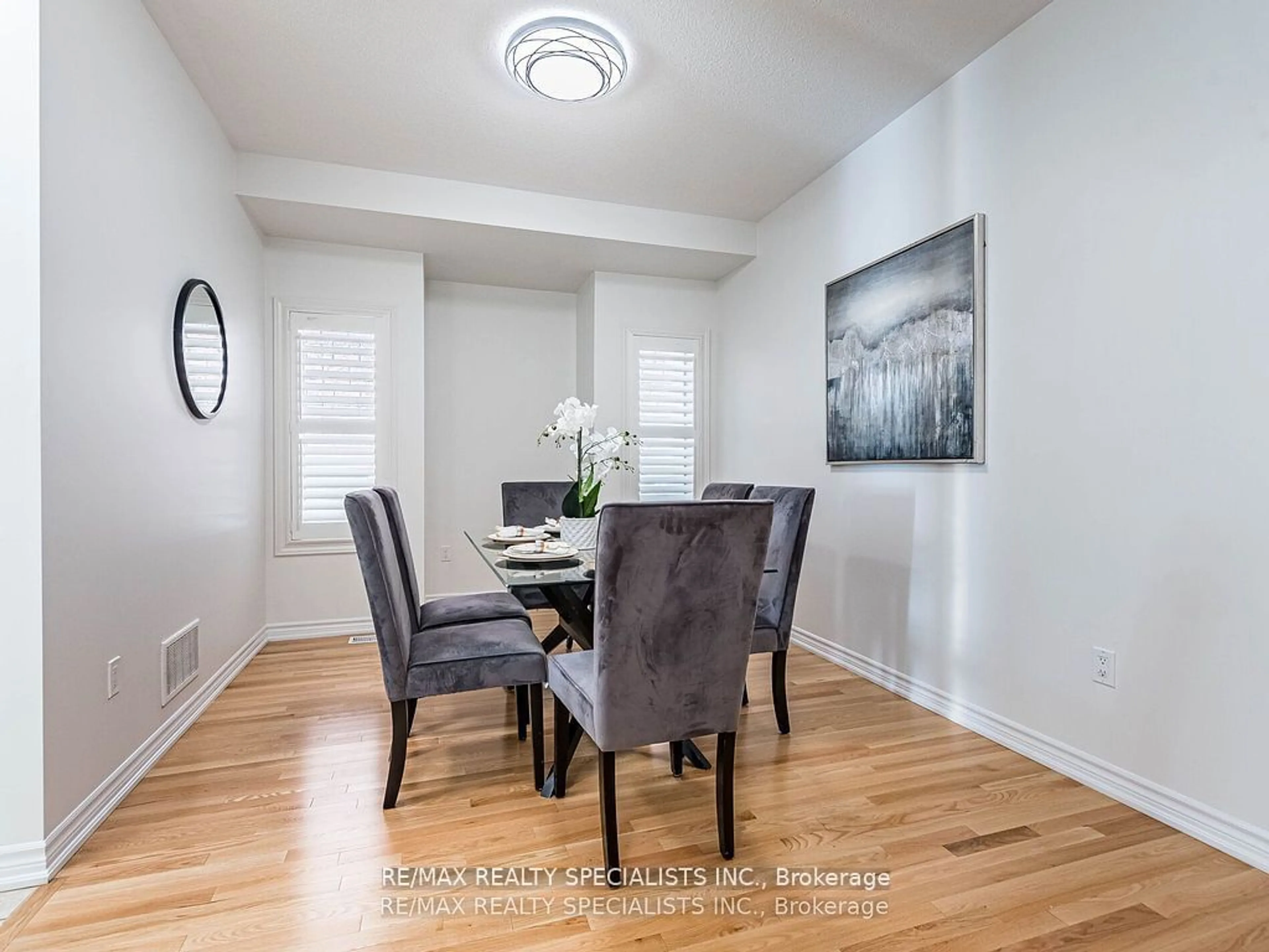 Dining room, wood floors for 80 Thornbush Blvd, Brampton Ontario L7A 4K1