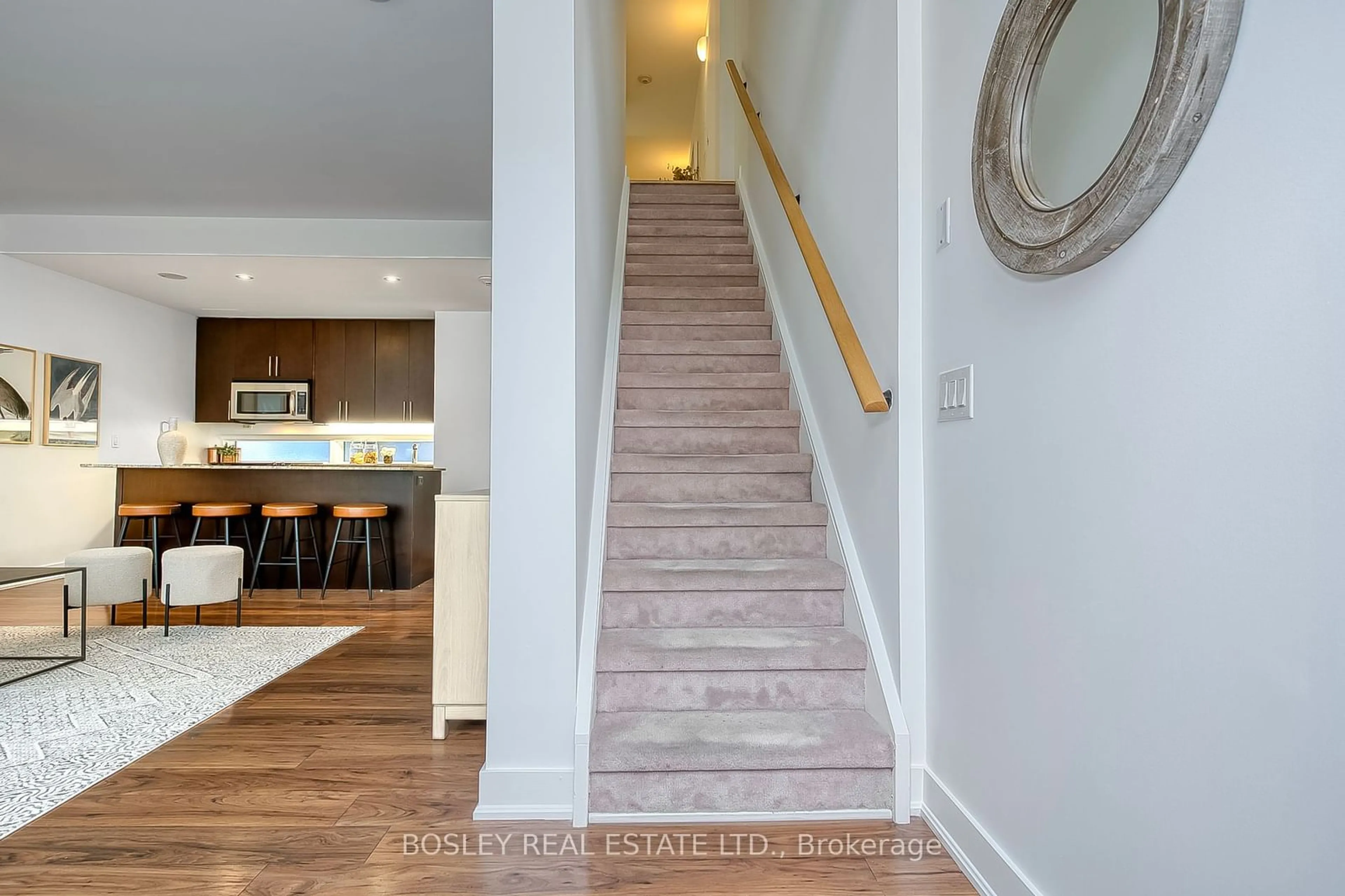 Indoor entryway, wood floors for 25 Ritchie Ave #106, Toronto Ontario M6R 2J6