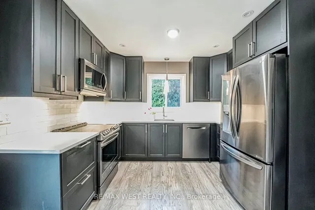 Additional property image - 680 Powell Crt