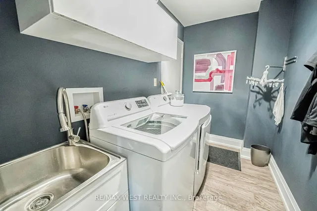 Additional property image - 680 Powell Crt