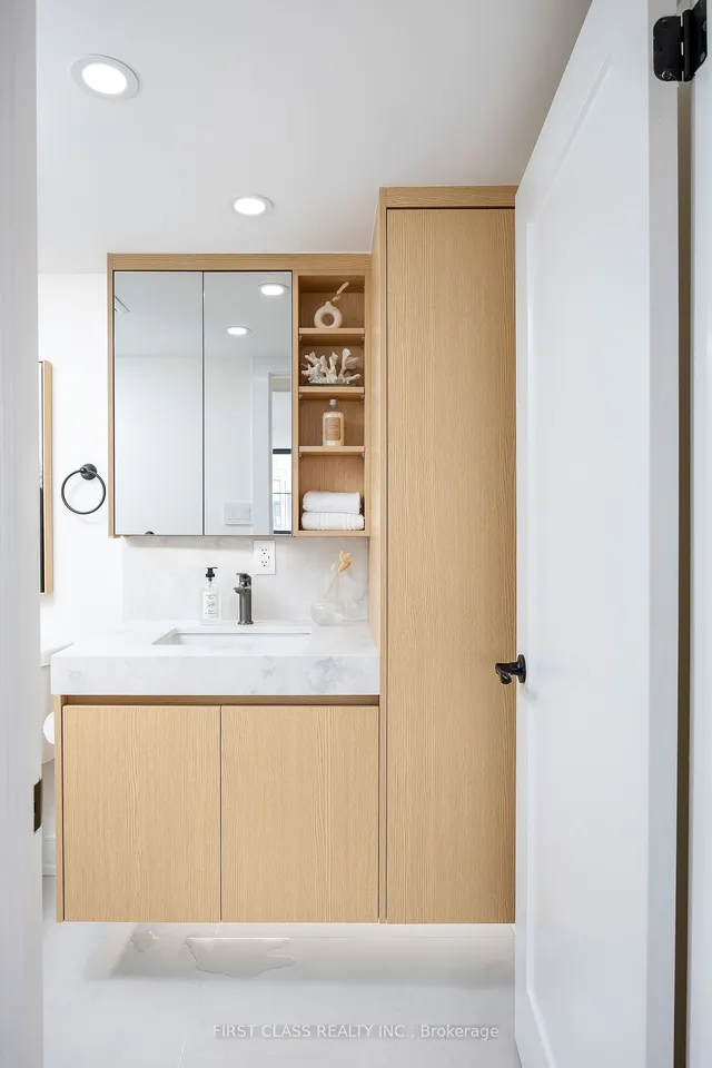 Additional property image - 1230 Marlborough Crt Unit 1006