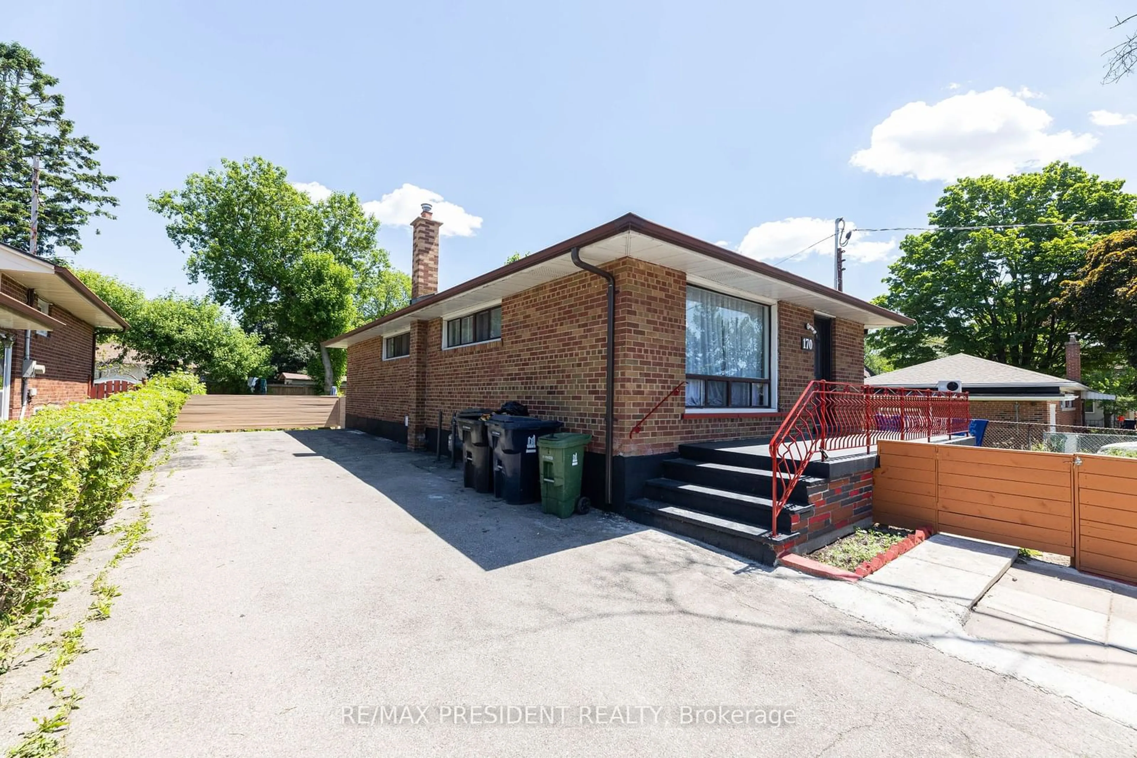 A pic from exterior of the house or condo, the front or back of building for 170 Elmhurst Dr, Toronto Ontario M9W 2L1