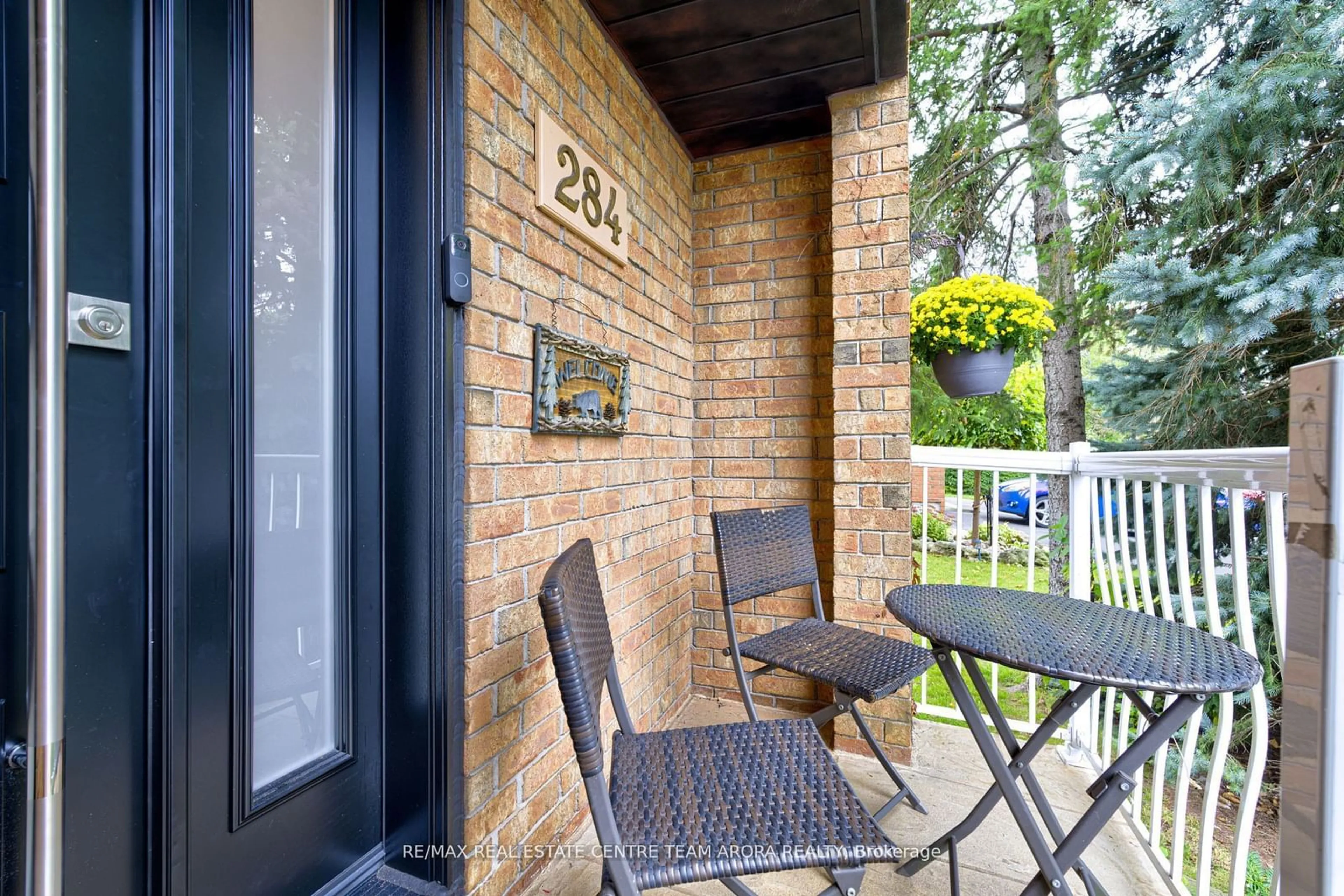 Patio, cottage for 284 Rimmington Dr, Oakville Ontario L6H 3N5