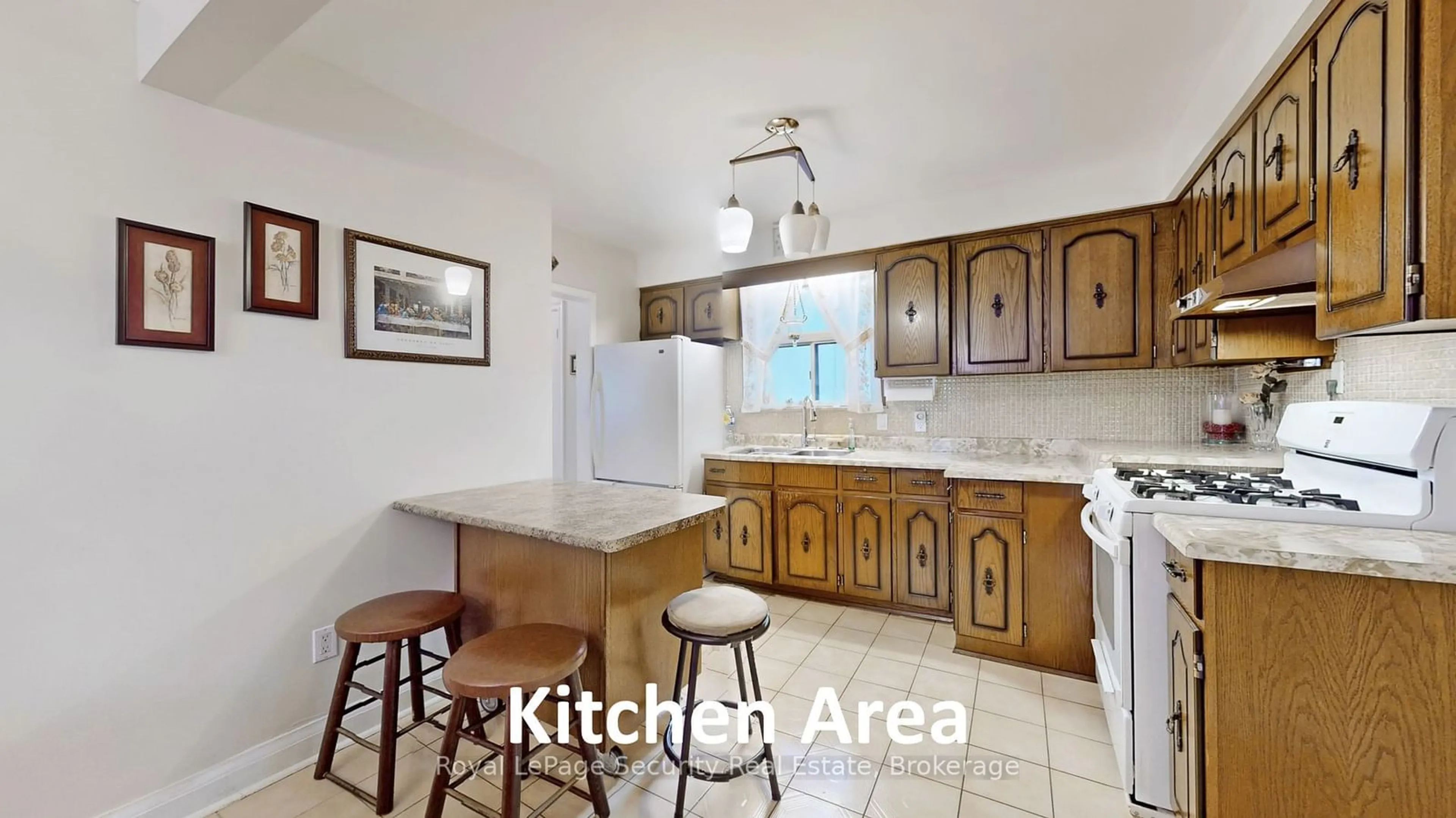 Kitchen, wood floors, cottage for 136 Anthony Rd, Toronto Ontario M3K 1B6