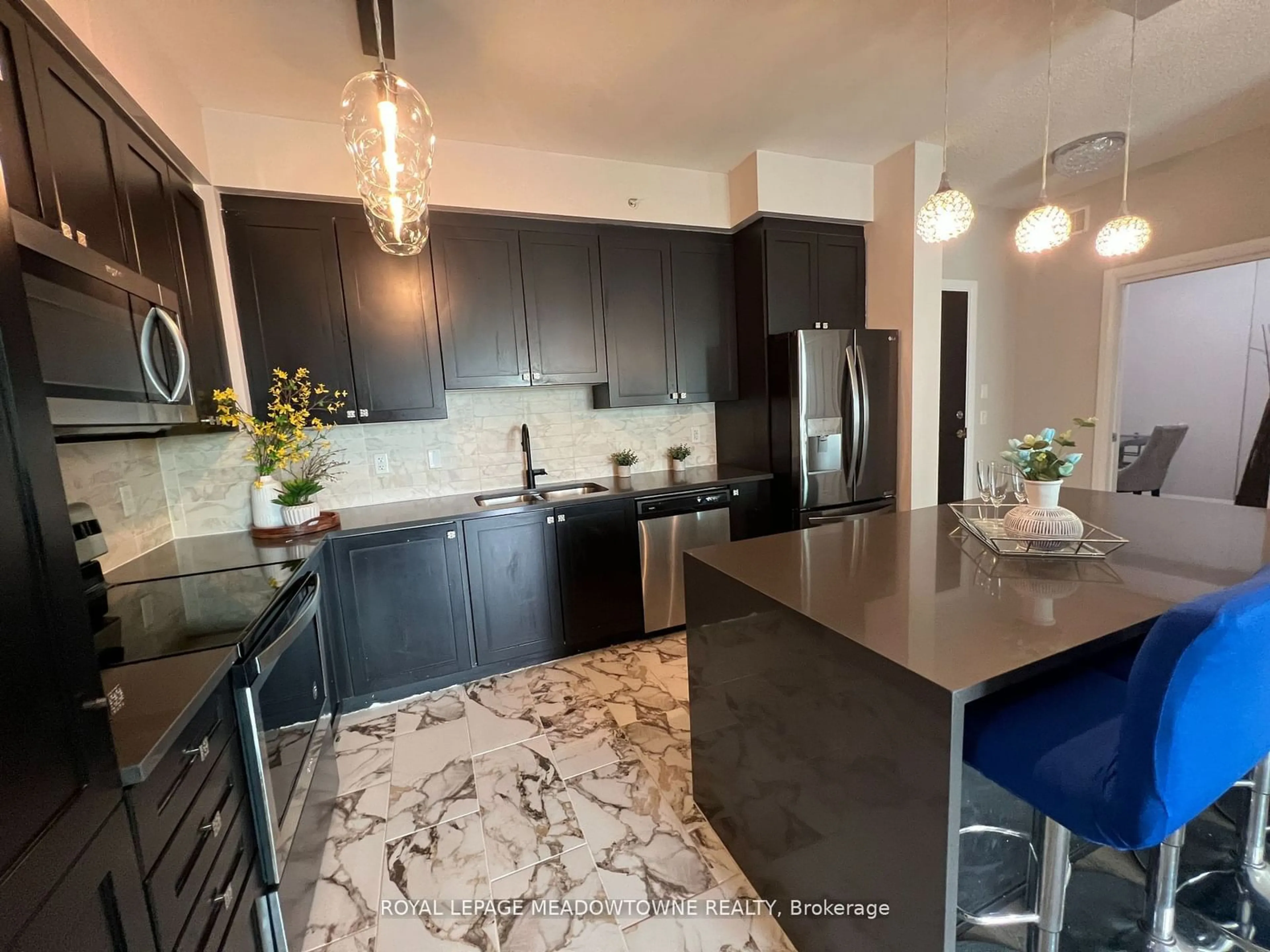 Contemporary kitchen, ceramic floors for 65 Yorkland Blvd #206, Brampton Ontario L6P 4M5