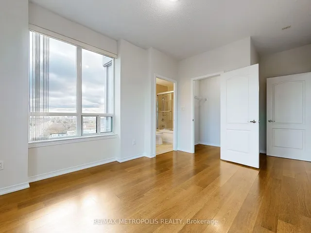 Additional property image - 2772 keele st St Unit 807