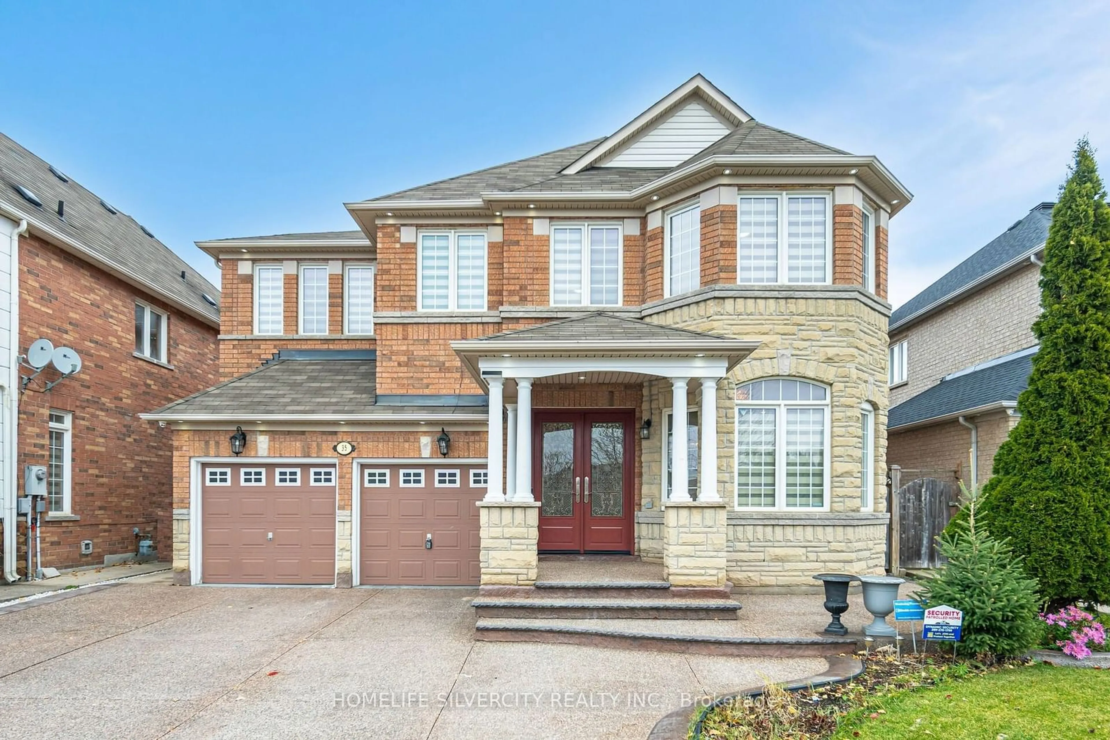 Home with brick exterior material for 35 Niceview Dr, Brampton Ontario L6R 0M9