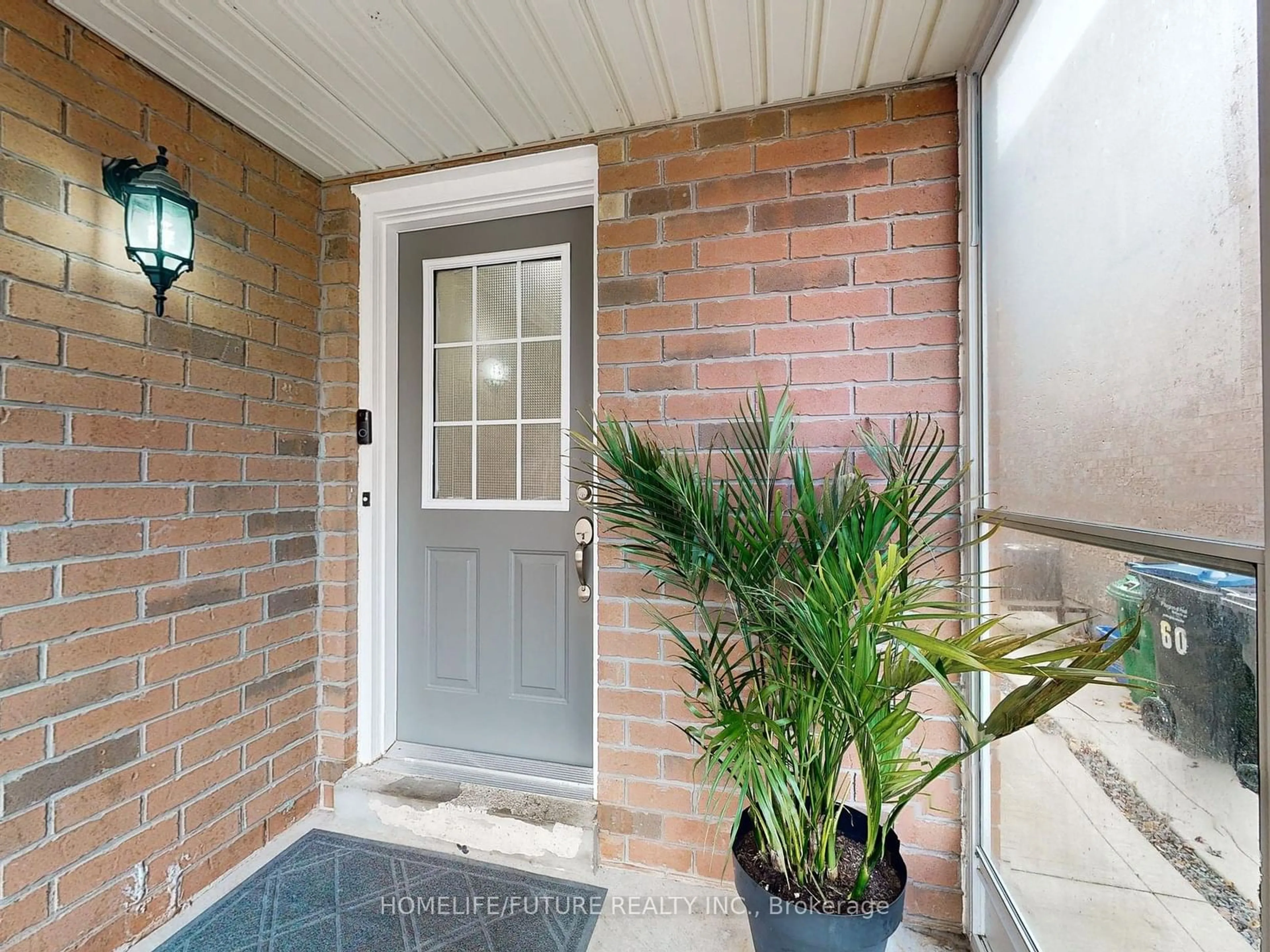 Indoor entryway for 62 Lonestar Cres, Brampton Ontario L7A 2G7