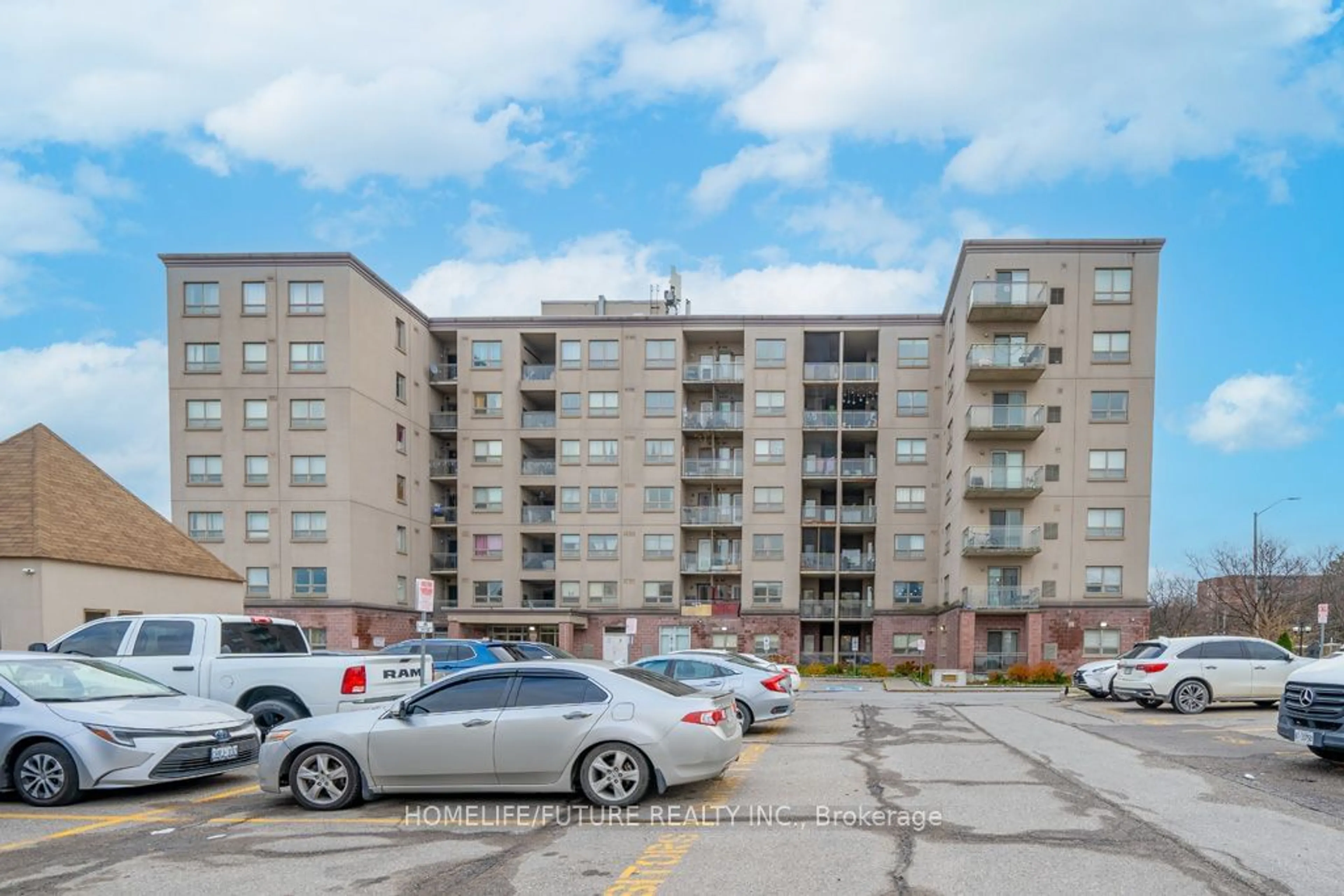 A pic from exterior of the house or condo, the front or back of building for 7405 Goreway Dr #103, Mississauga Ontario L4T 0A3