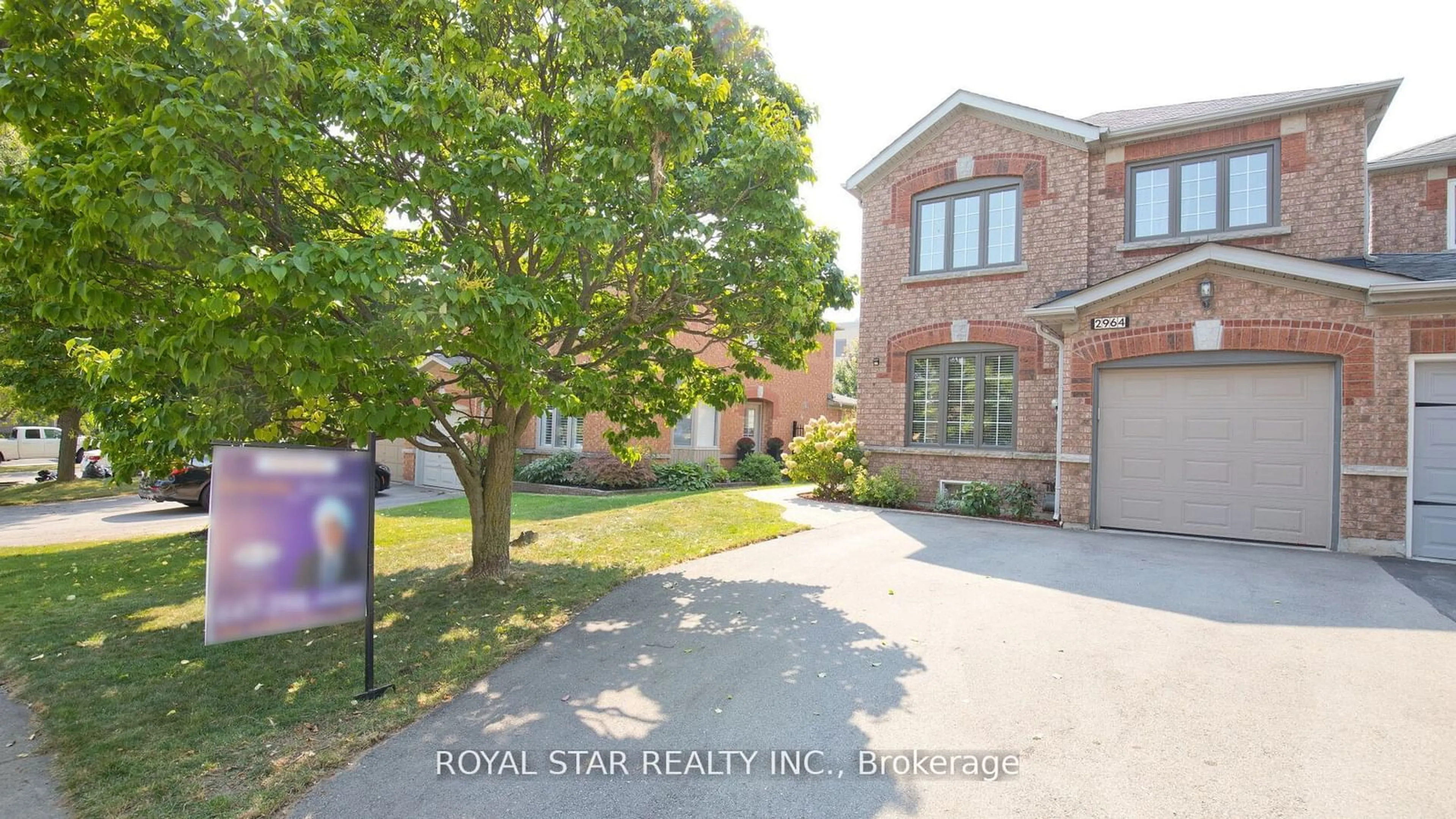 A pic from exterior of the house or condo, the street view for 2964 Jackson Dr, Burlington Ontario L7M 4K6