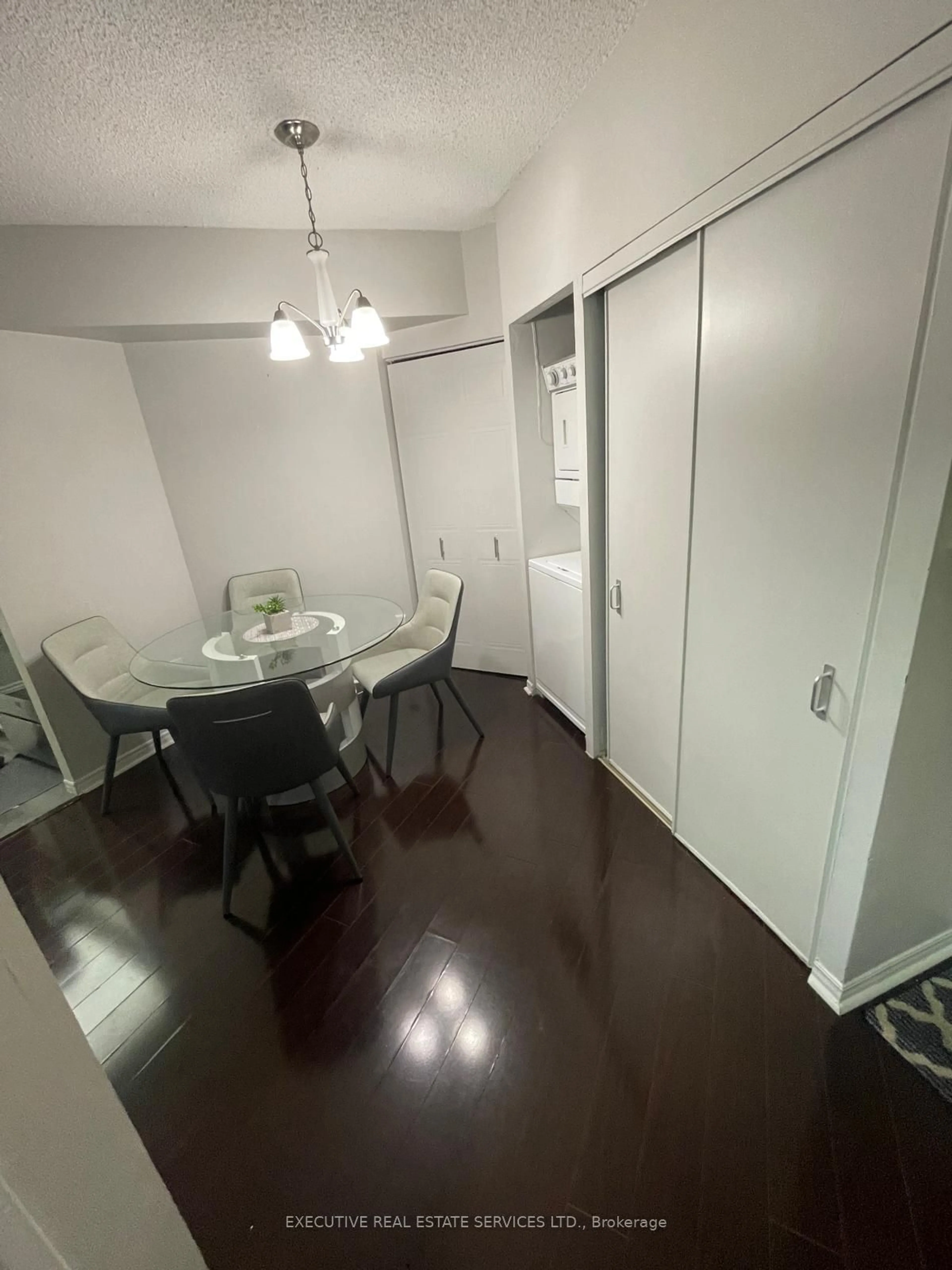 A pic of a room, unknown floor for 8351 Mclaughlin Rd #136, Brampton Ontario L6Y 4H8