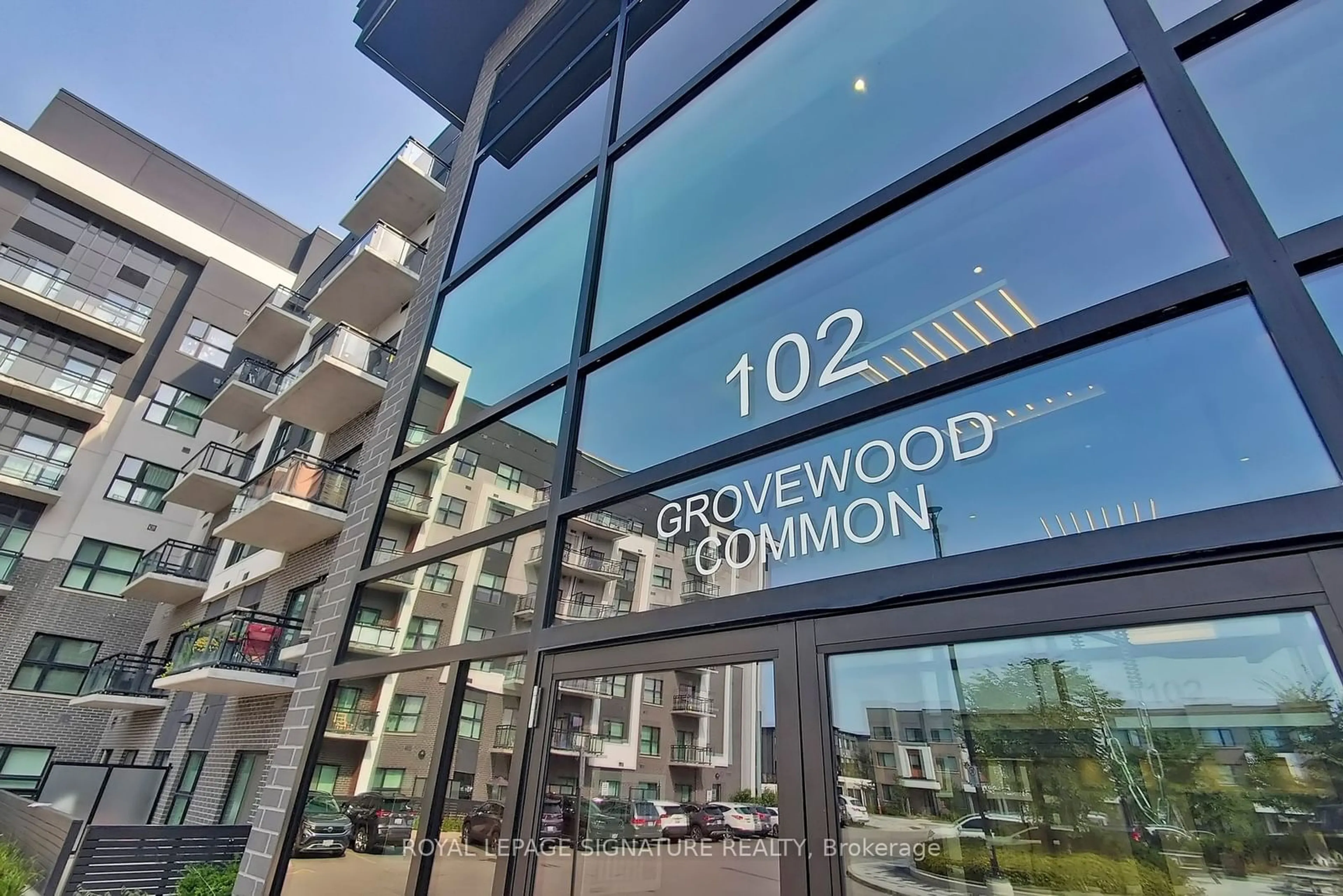 Indoor foyer, unknown floor for 102 Grovewood Common #405, Oakville Ontario L6H 0X2