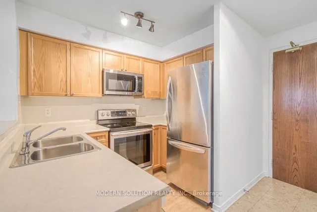 Additional property image - 7 Michael Power Pl Unit 1101