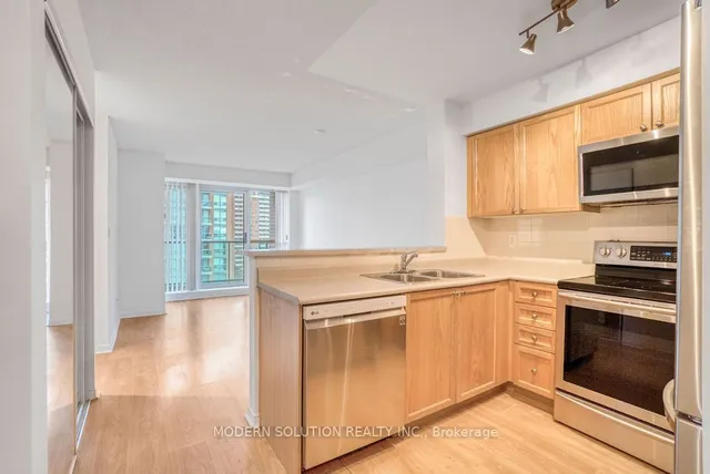 Additional property image - 7 Michael Power Pl Unit 1101