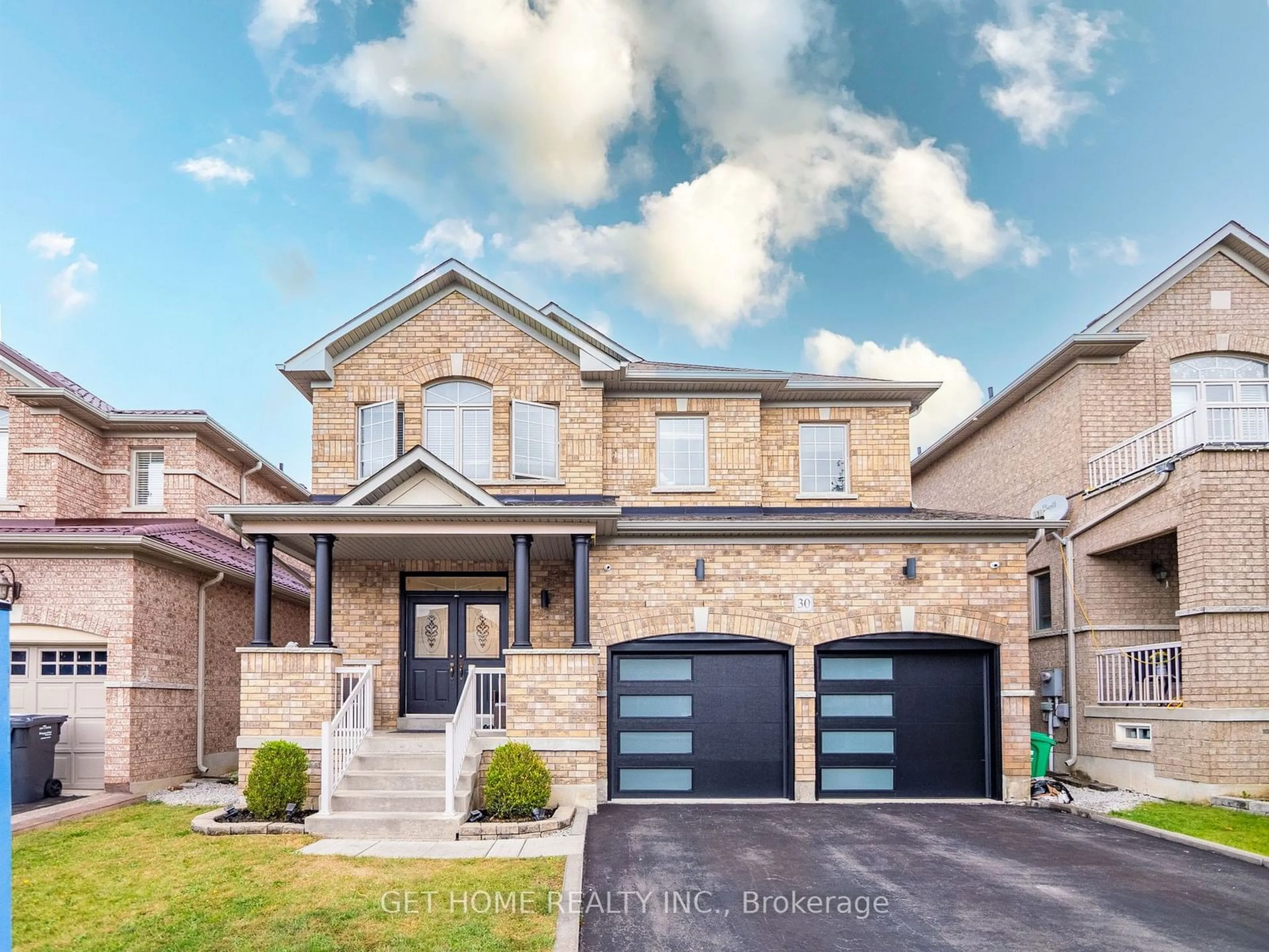 Home with brick exterior material for 30 Strathdale Rd, Brampton Ontario L6P 2Y1