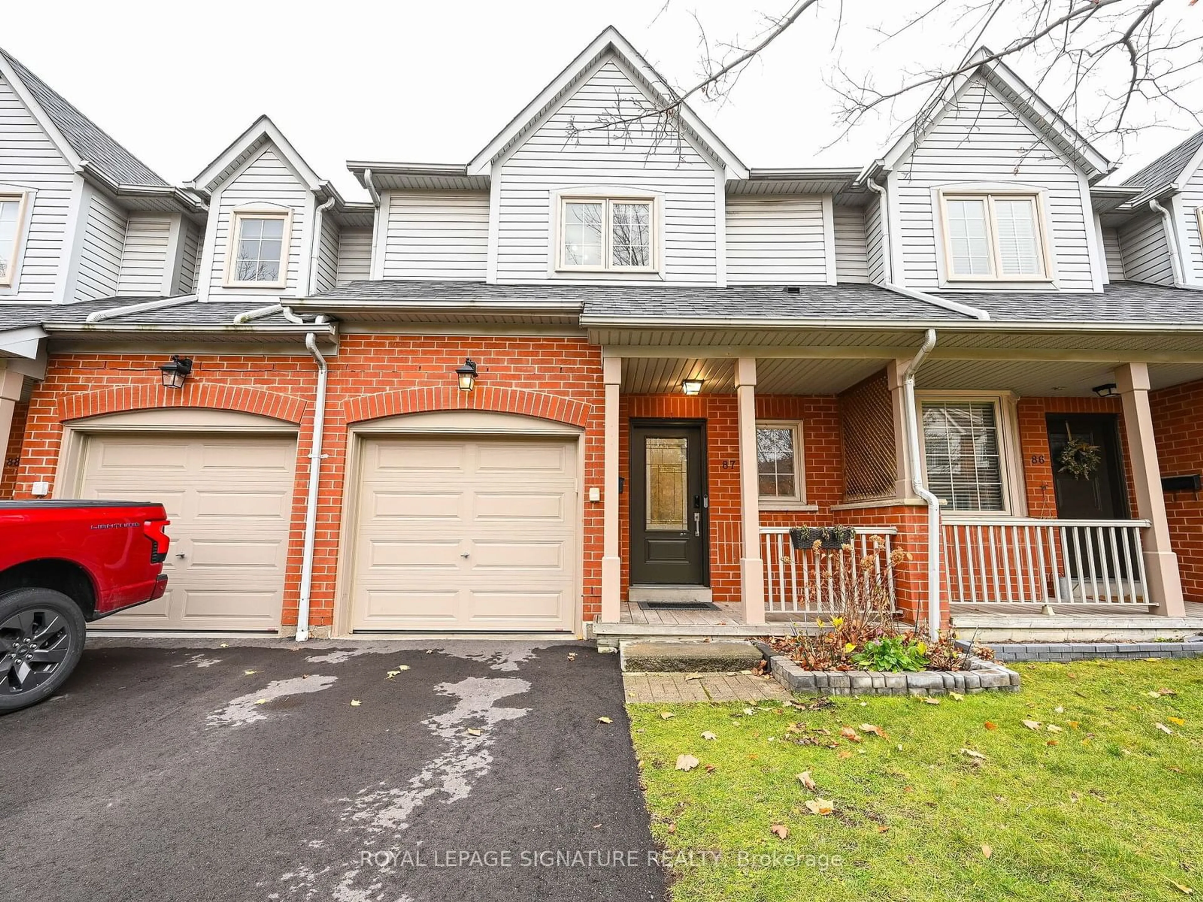 A pic from exterior of the house or condo, cottage for 5223 Fairford Cres #87, Mississauga Ontario L5V 2M6